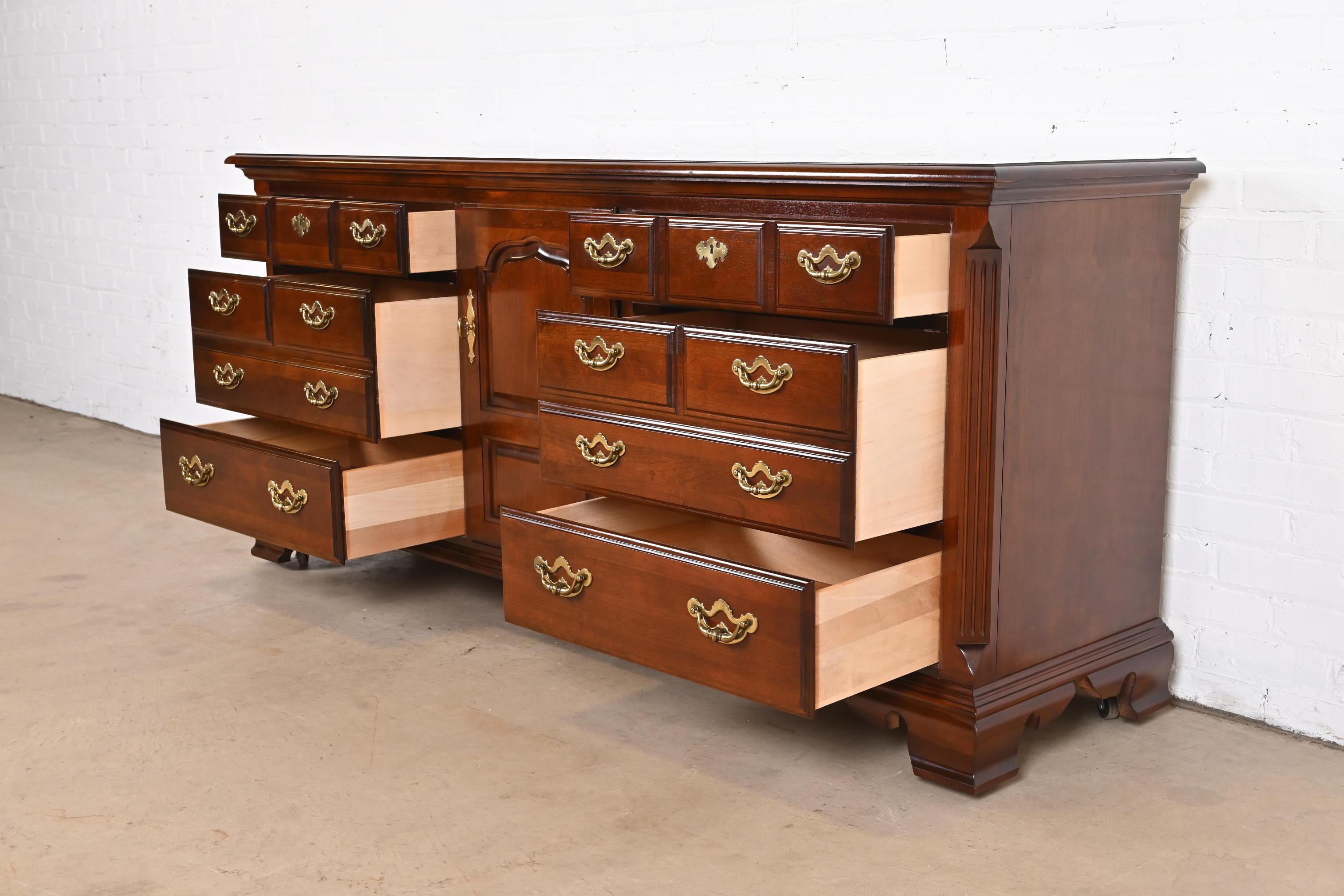 Thomasville Georgian Solid Cherry Wood Dresser or Credenza For Sale 1