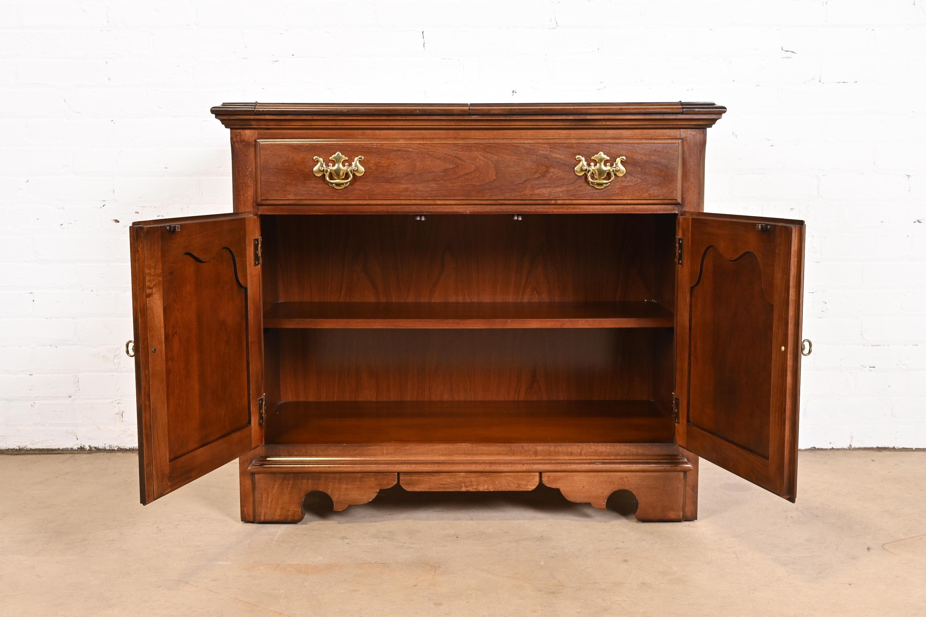 Thomasville Georgian Solid Cherry Wood Flip Top Server or Bar Cabinet For Sale 3