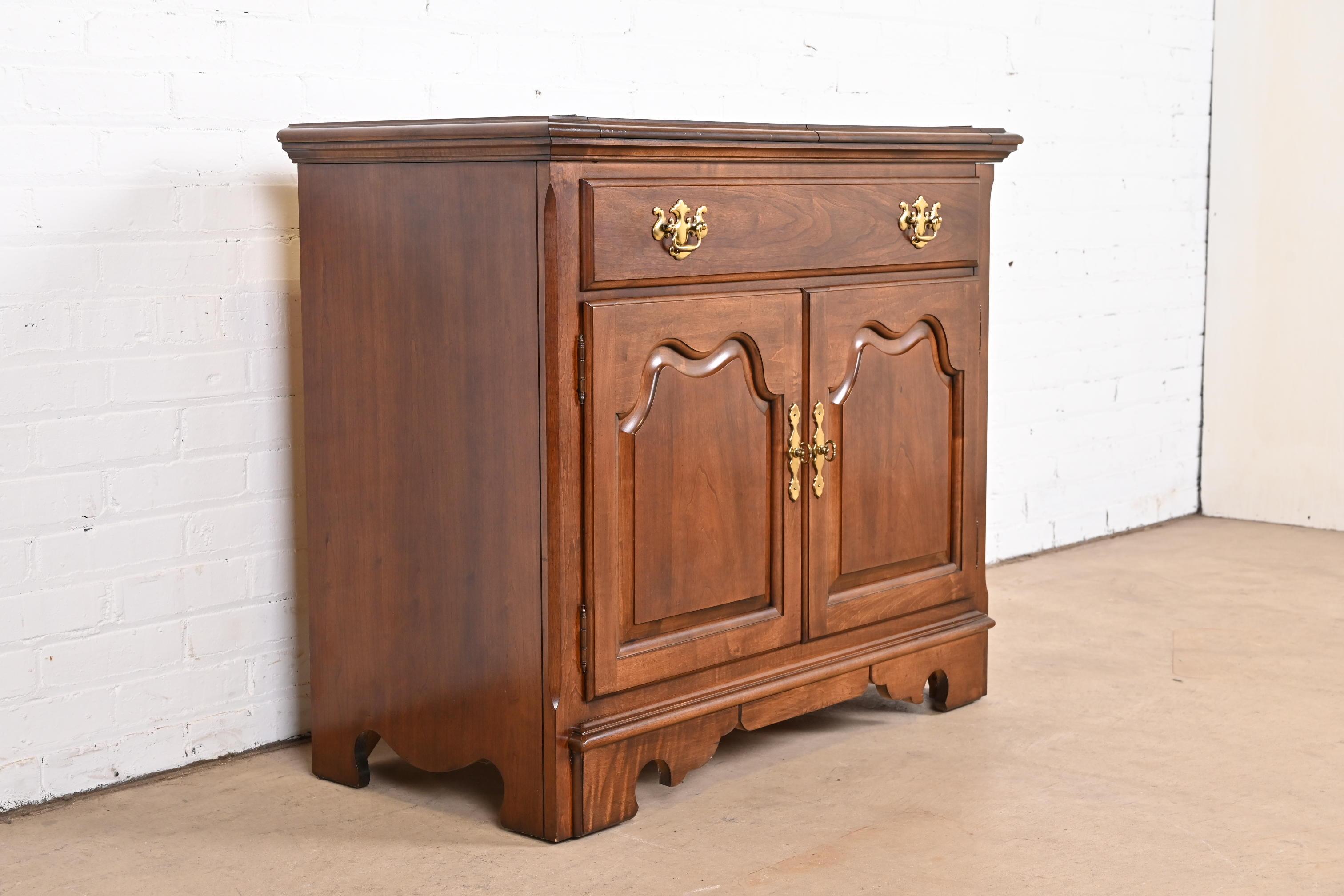 American Thomasville Georgian Solid Cherry Wood Flip Top Server or Bar Cabinet For Sale