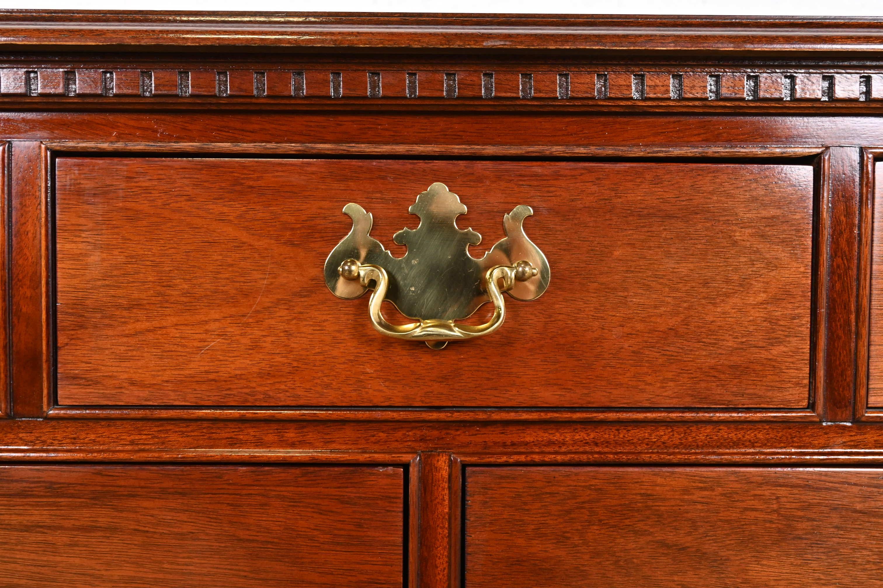 Thomasville Georgian Solid Mahogany Eleven-Drawer Dresser or Chest of Drawers For Sale 2
