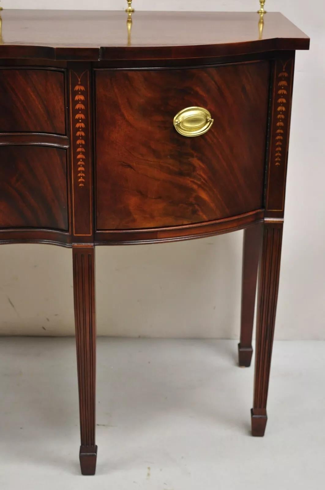 Thomasville Hepplewhite Federal Inlaid Mahogany Brass Gallery Sideboard Buffet In Good Condition For Sale In Philadelphia, PA