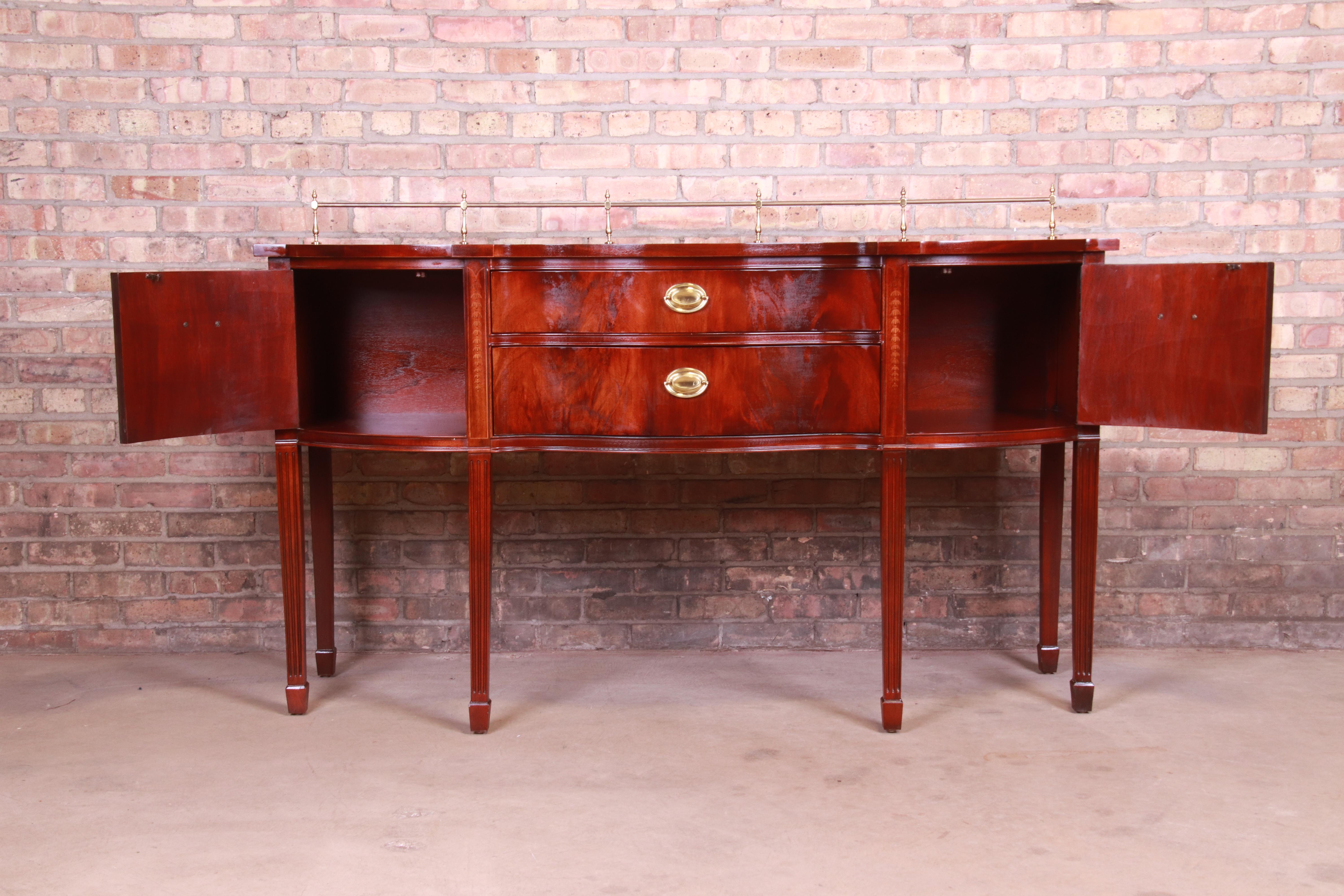 Thomasville Hepplewhite Flame Mahogany Sideboard Credenza with Brass Gallery 7