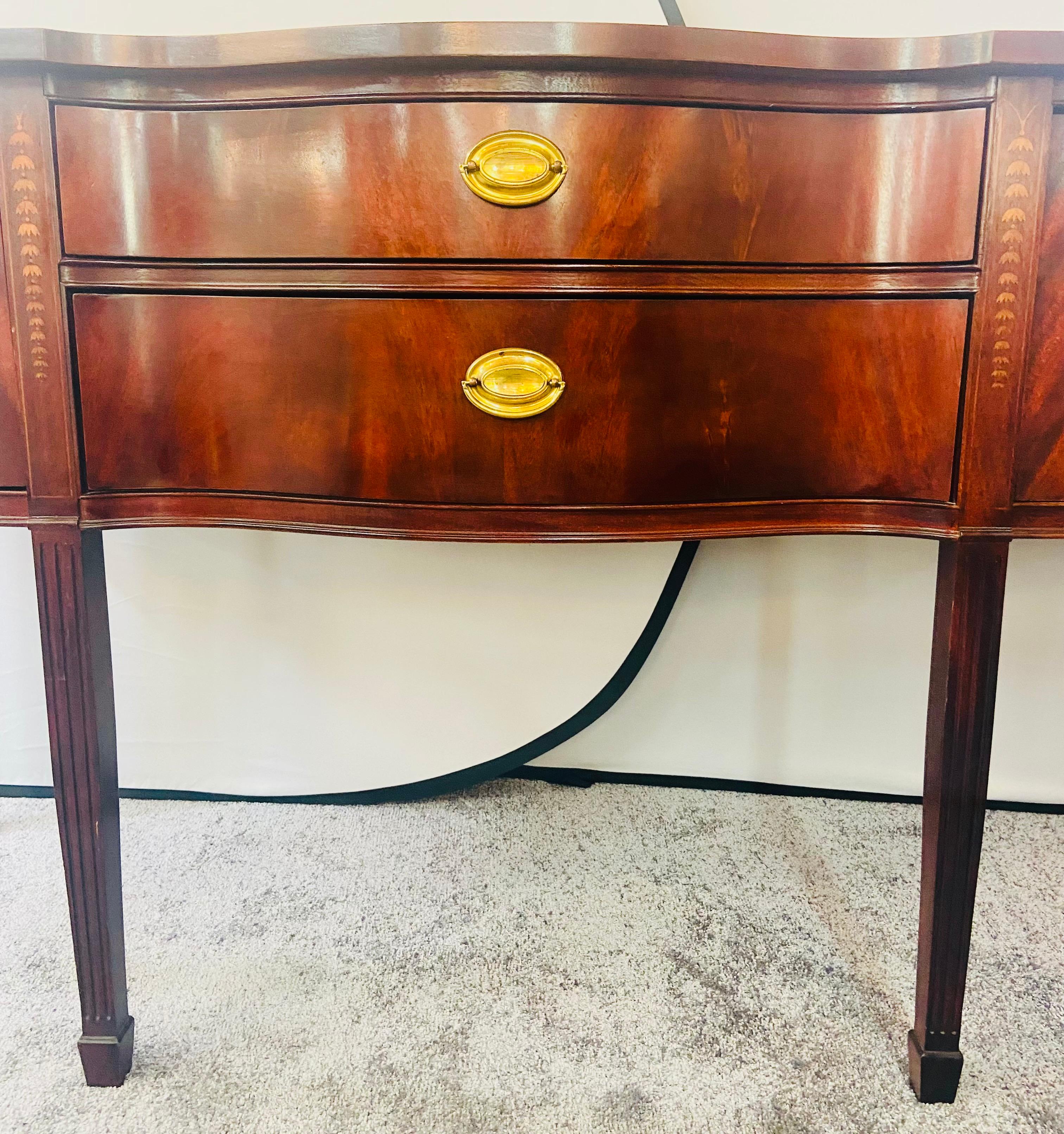 American Thomasville Hepplewhite Style Inlaid Mahogany Sideboard, Console or Buffet