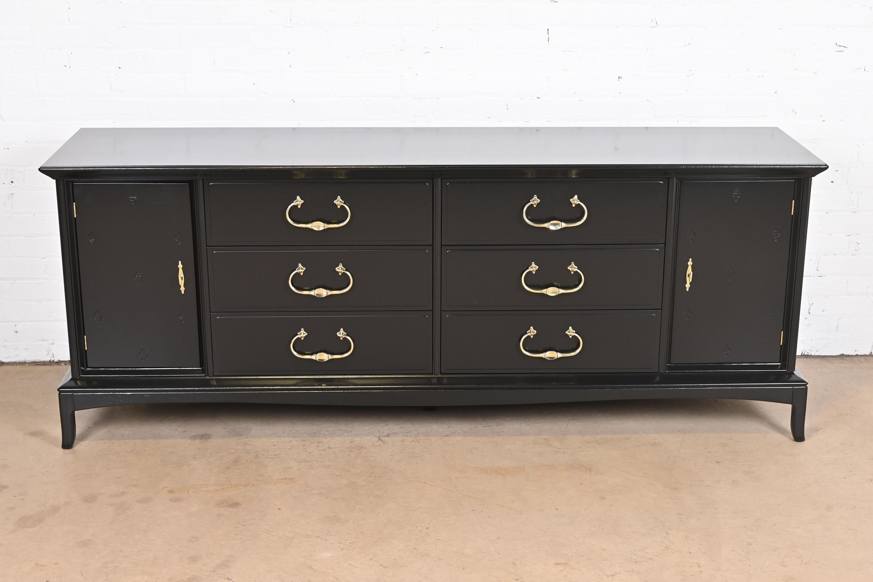 A gorgeous Mid-Century Modern Hollywood Regency Chinoiserie twelve-drawer long dresser or credenza

By Thomasville, 