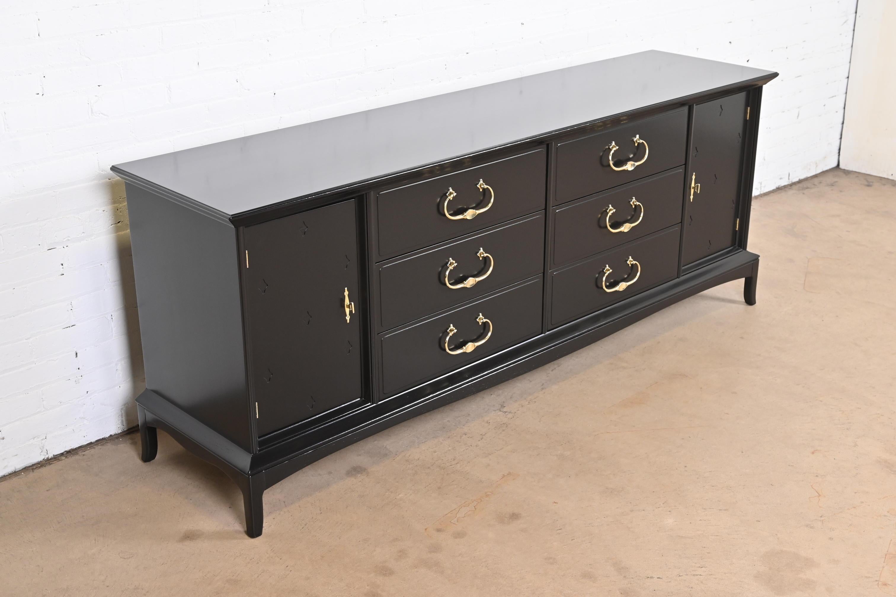 Mid-20th Century Thomasville Hollywood Regency Chinoiserie Black Lacquered Dresser, Refinished