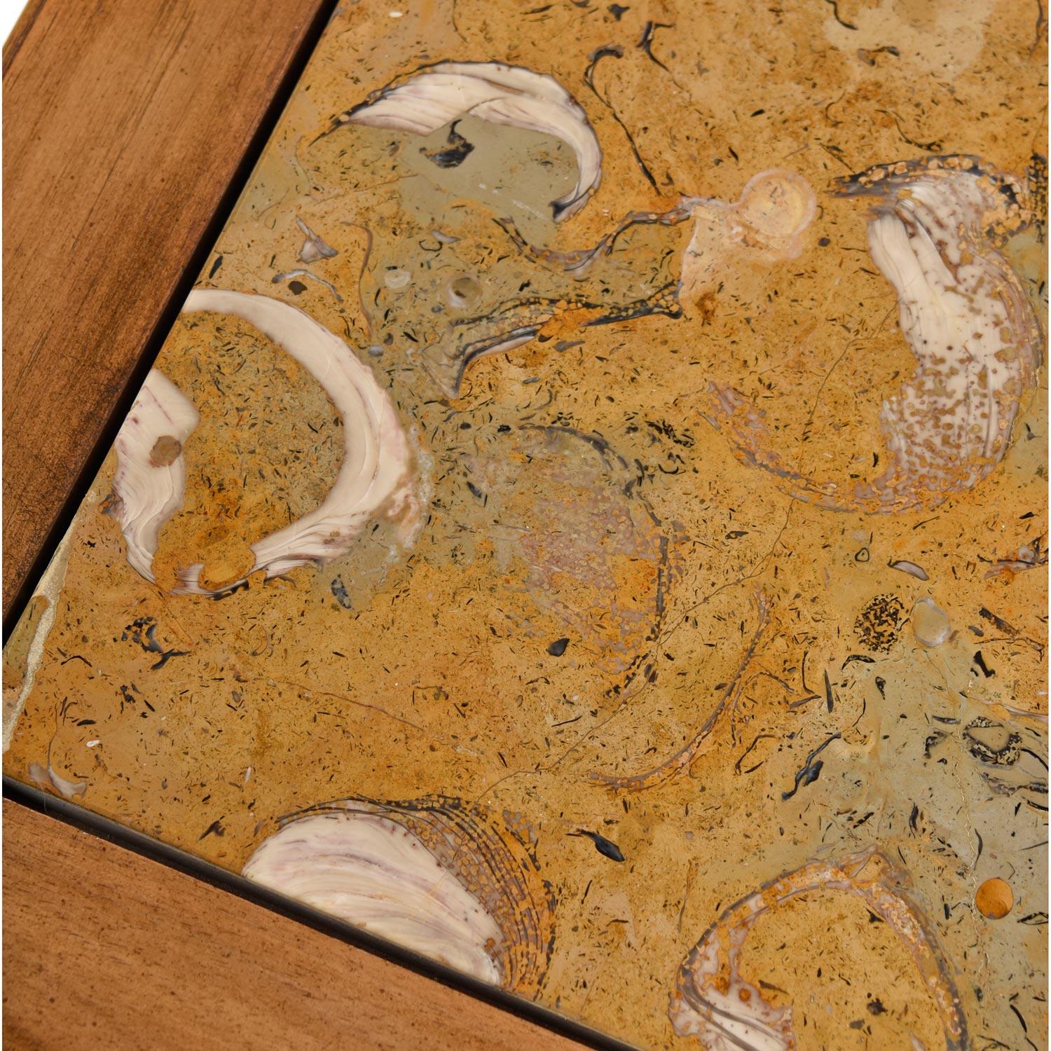 Credenza estilo marroquí Thomasville Horizon Tommi Parzinger con tapa de piedra Piedra en venta