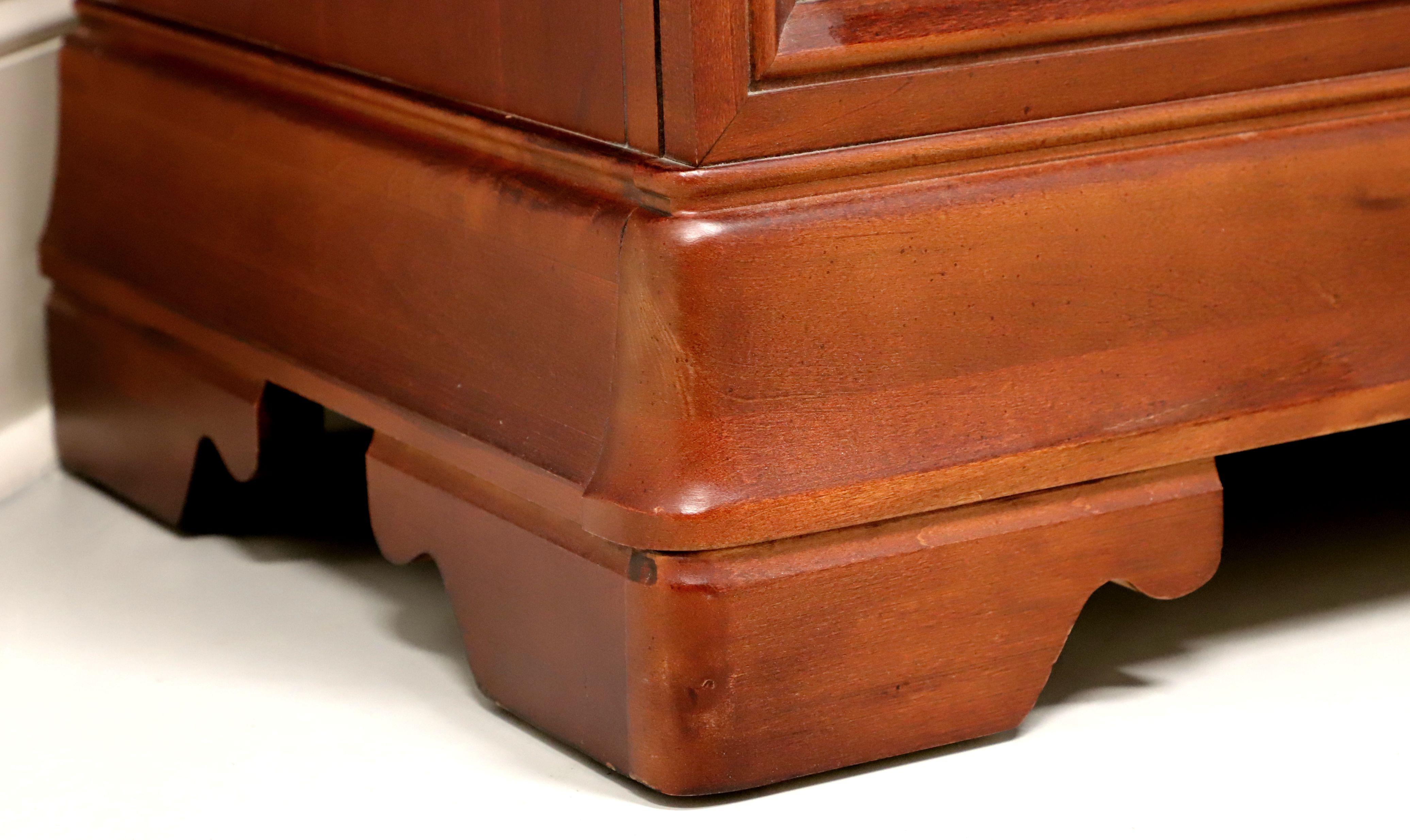 THOMASVILLE Impressions Martinique Louis Philippe Cherry Chest of Drawers In Good Condition In Charlotte, NC