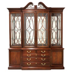 THOMASVILLE Mahogany Chippendale Style Breakfront China Cabinet