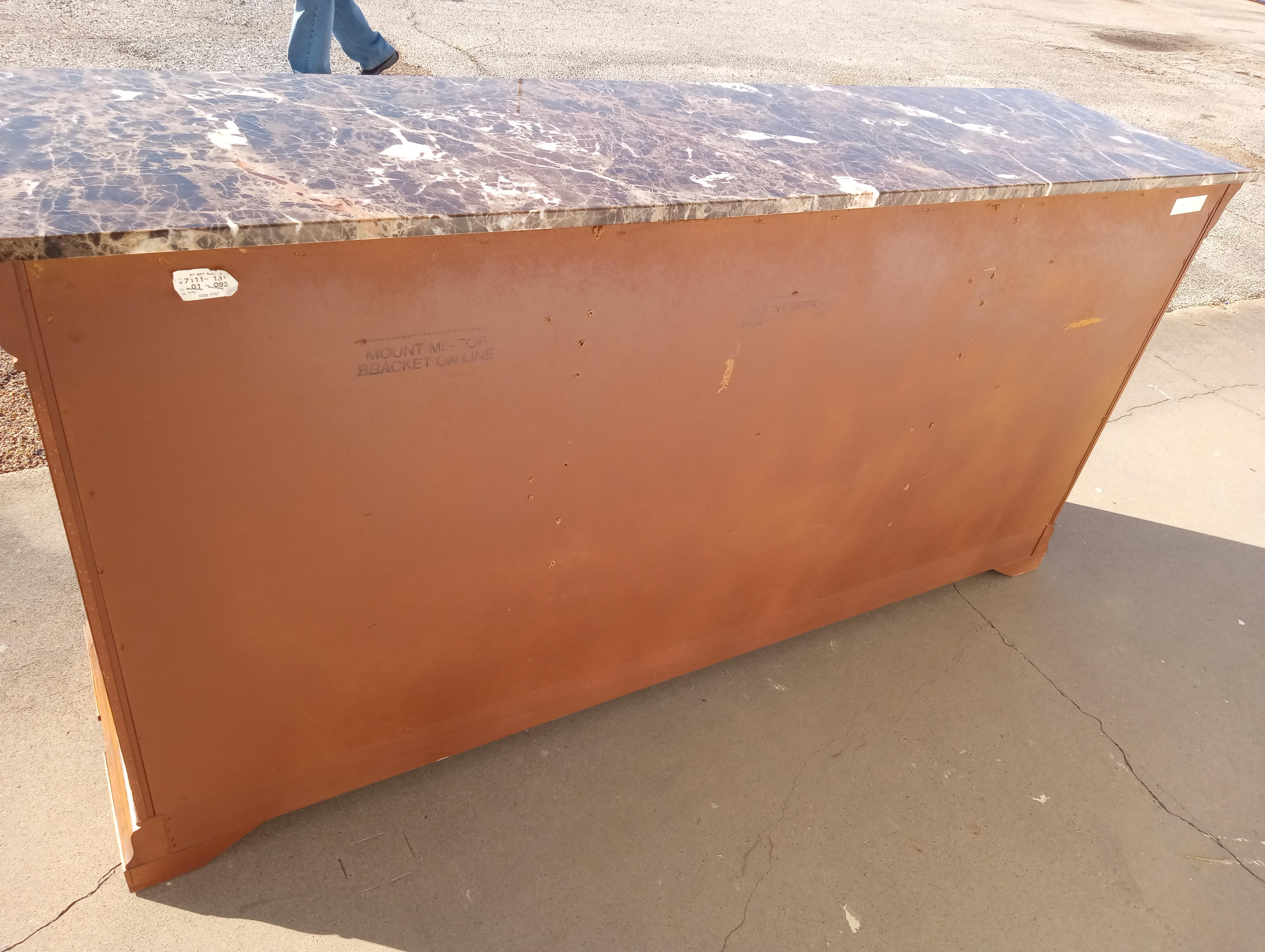 Thomasville Marble top dresser In Good Condition For Sale In Pasadena, TX
