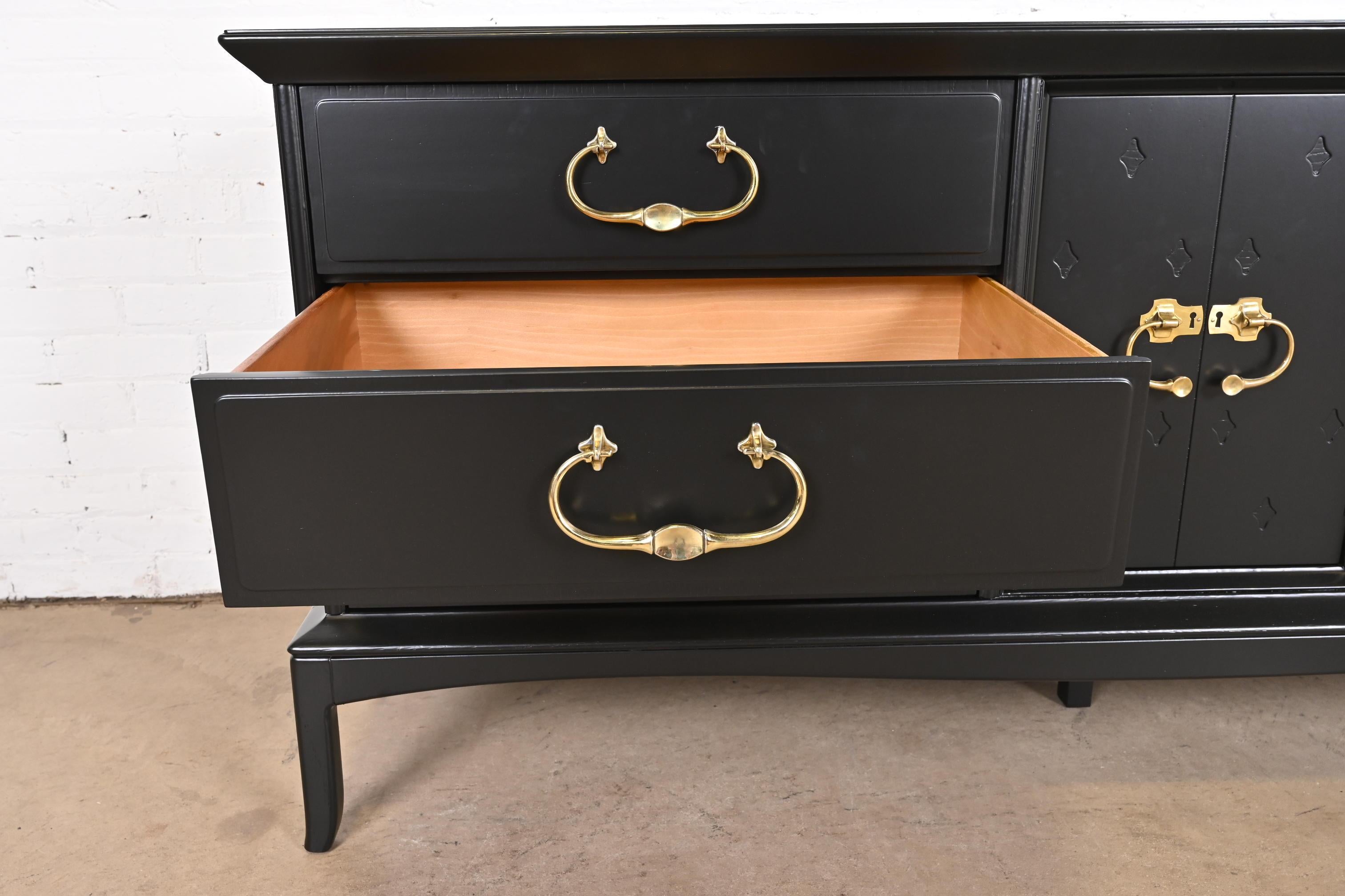Thomasville Mid-Century Hollywood Regency Black Lacquered Dresser, Refinished 2