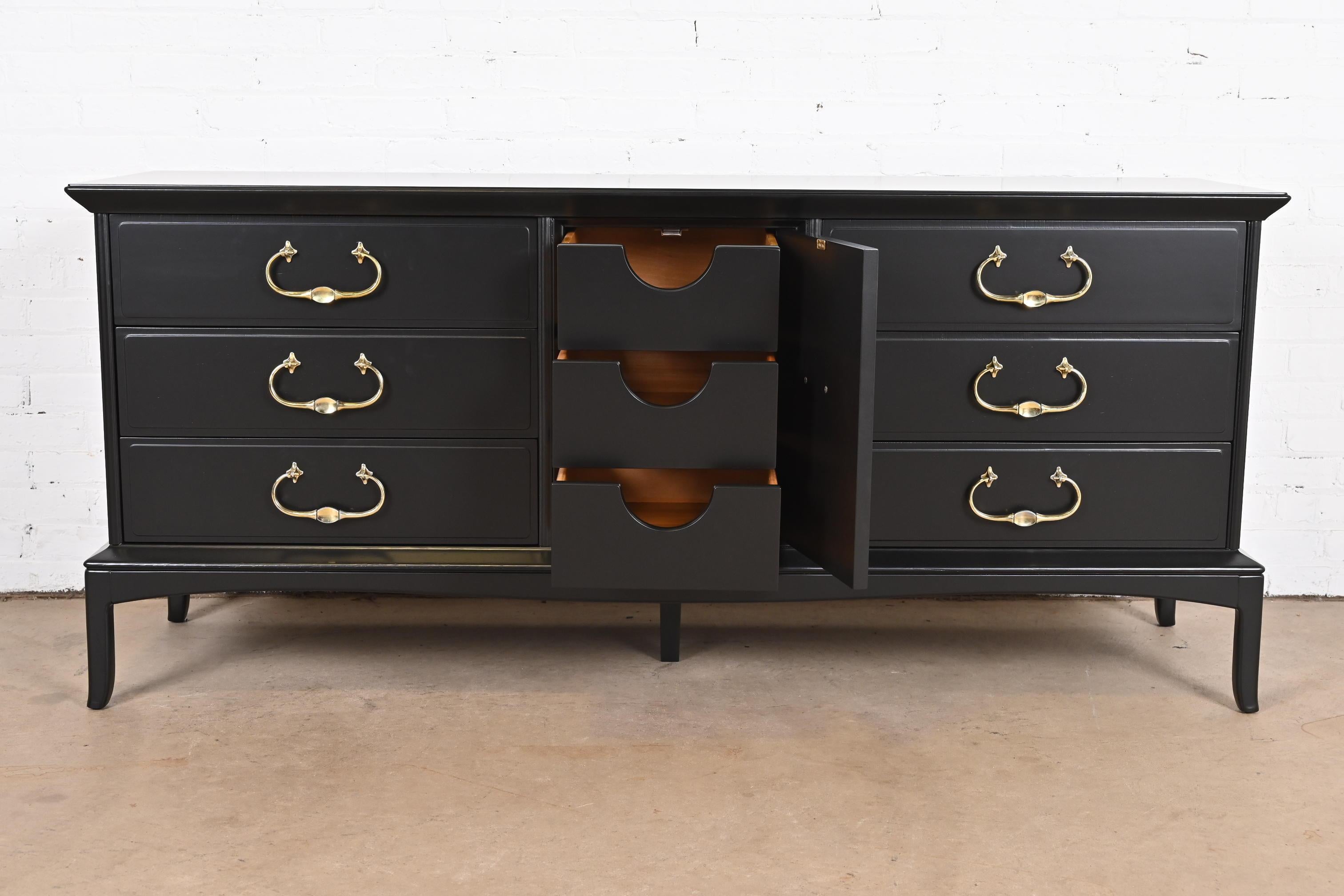 Thomasville Mid-Century Hollywood Regency Black Lacquered Dresser, Refinished 5