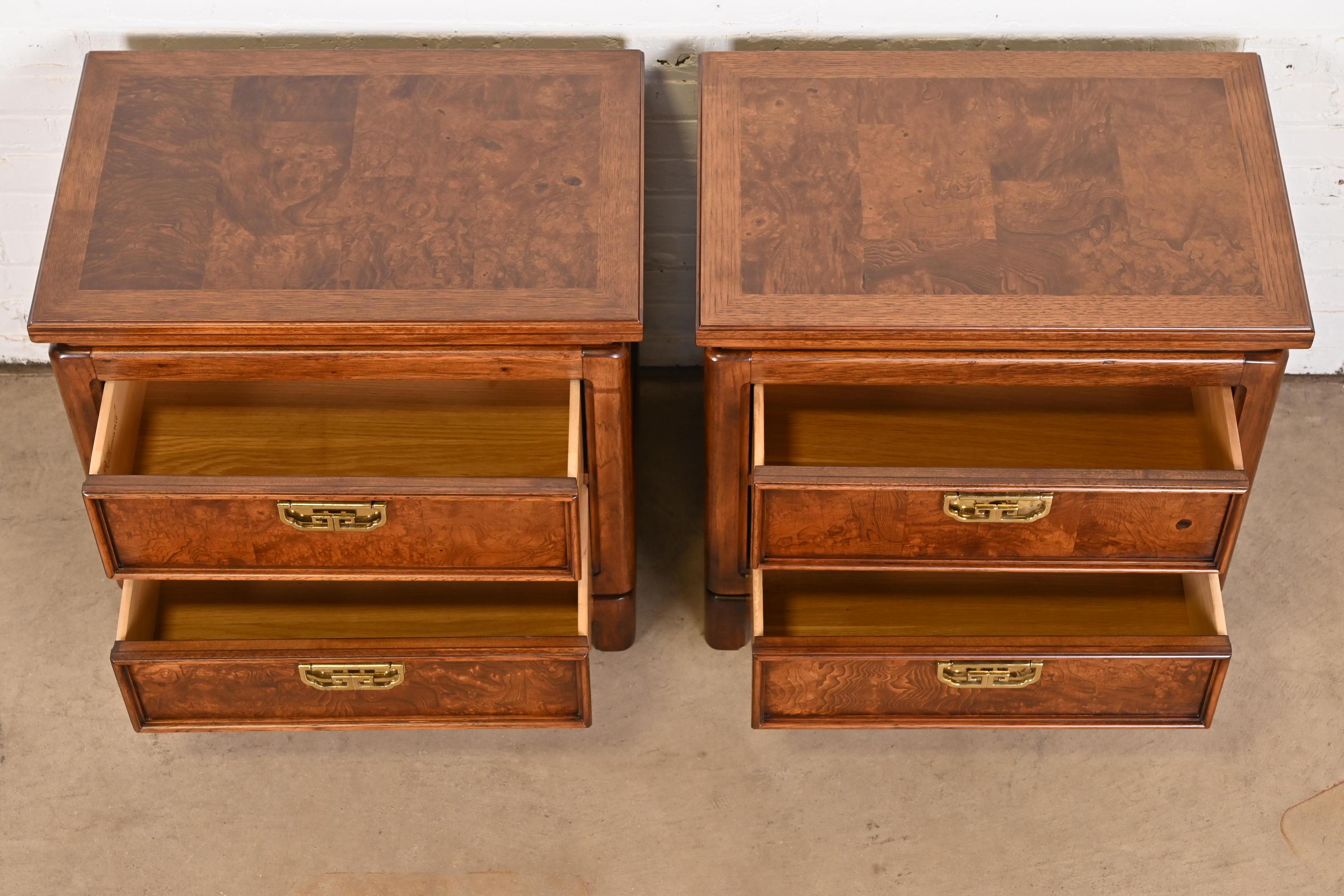 Thomasville Mid-Century Hollywood Regency Chinoiserie Burl Wood Nightstands 4