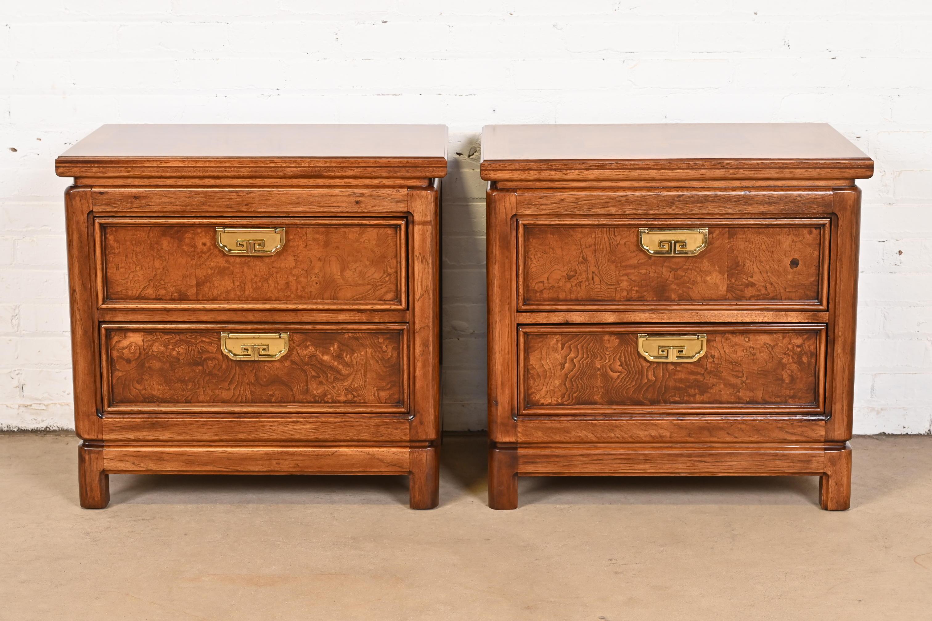 Mid-Century Modern Thomasville Mid-Century Hollywood Regency Chinoiserie Burl Wood Nightstands