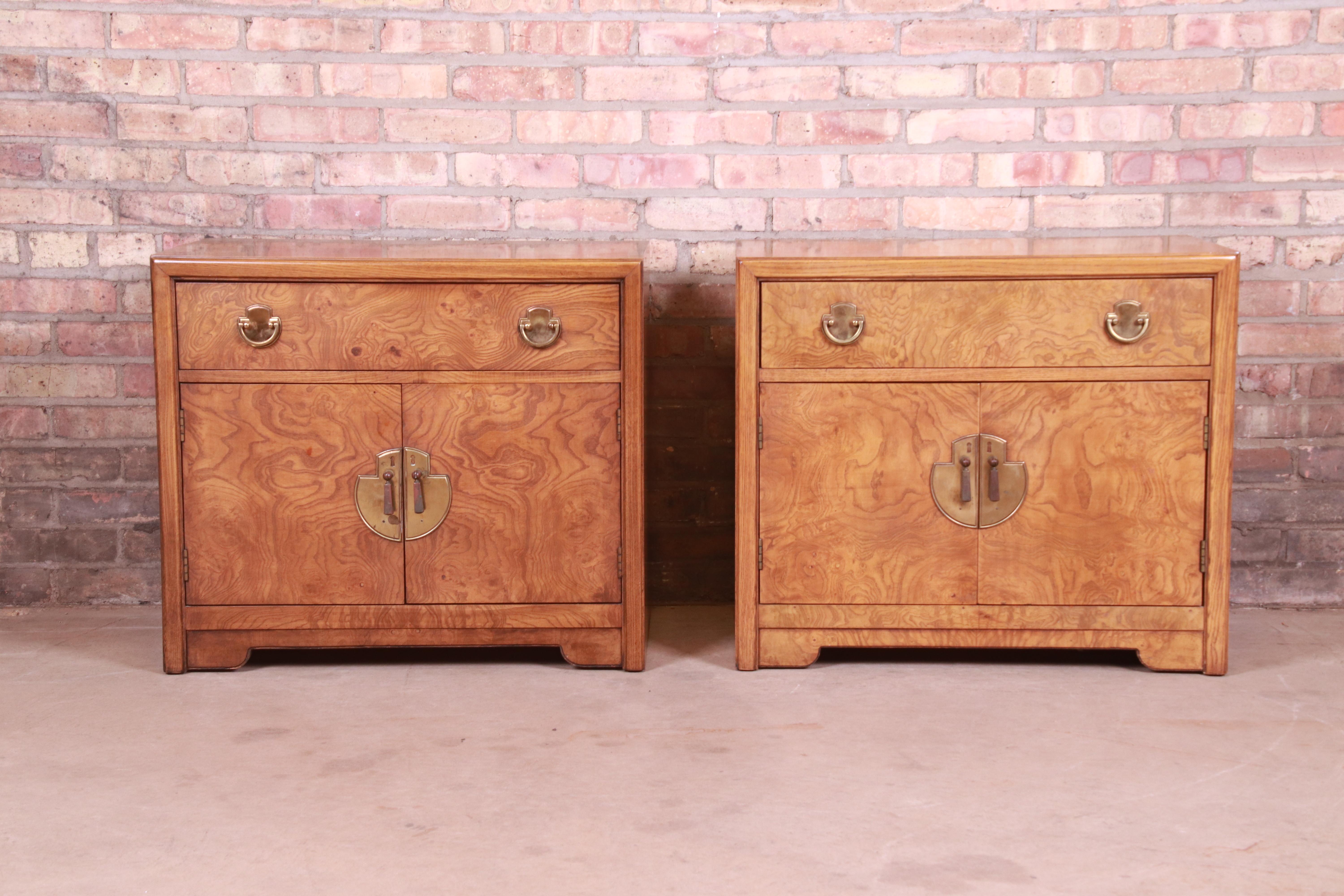 American Thomasville Mid-Century Hollywood Regency Chinoiserie Burl Wood Nightstands