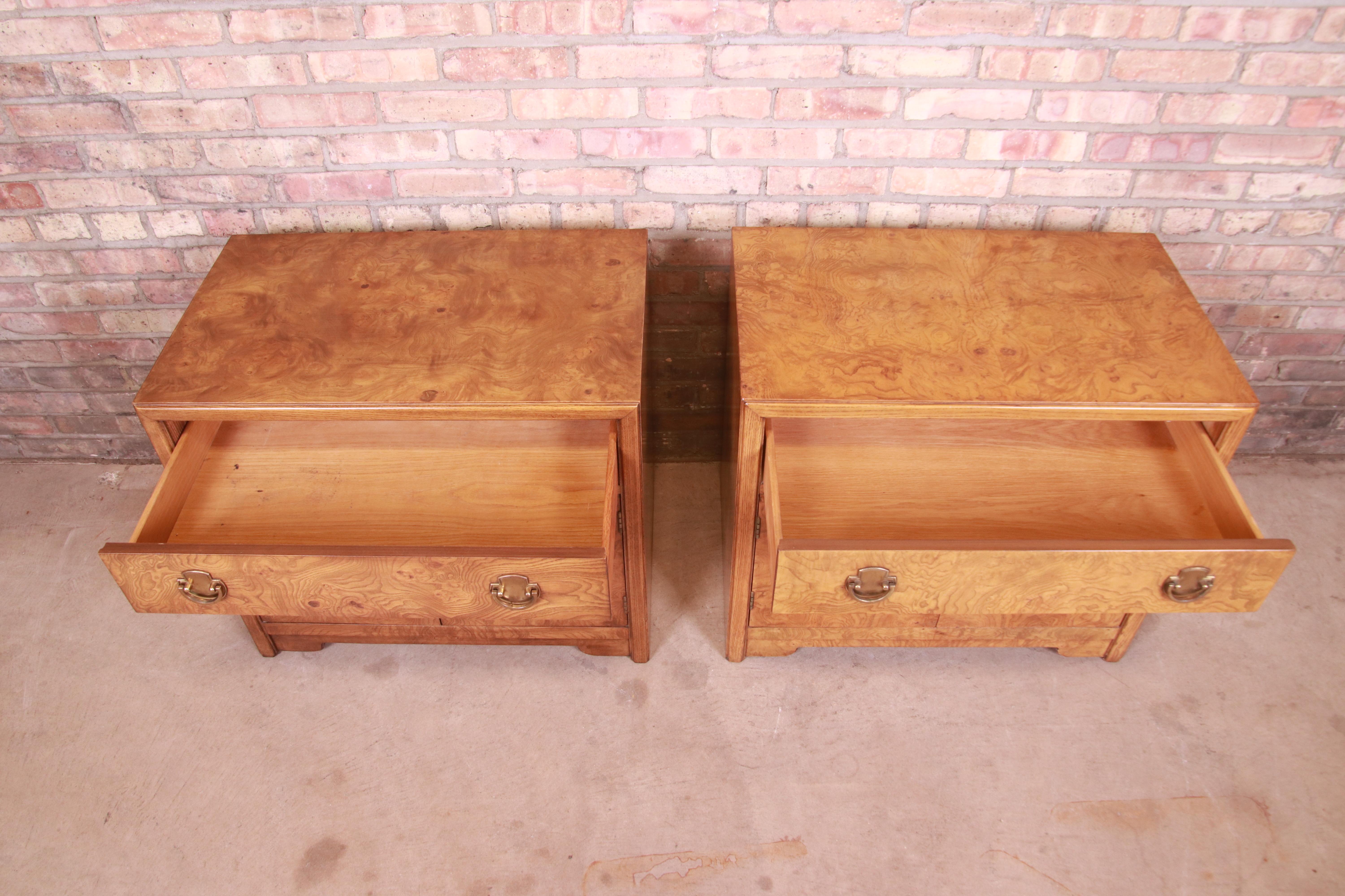 Thomasville Mid-Century Hollywood Regency Chinoiserie Burl Wood Nightstands 1