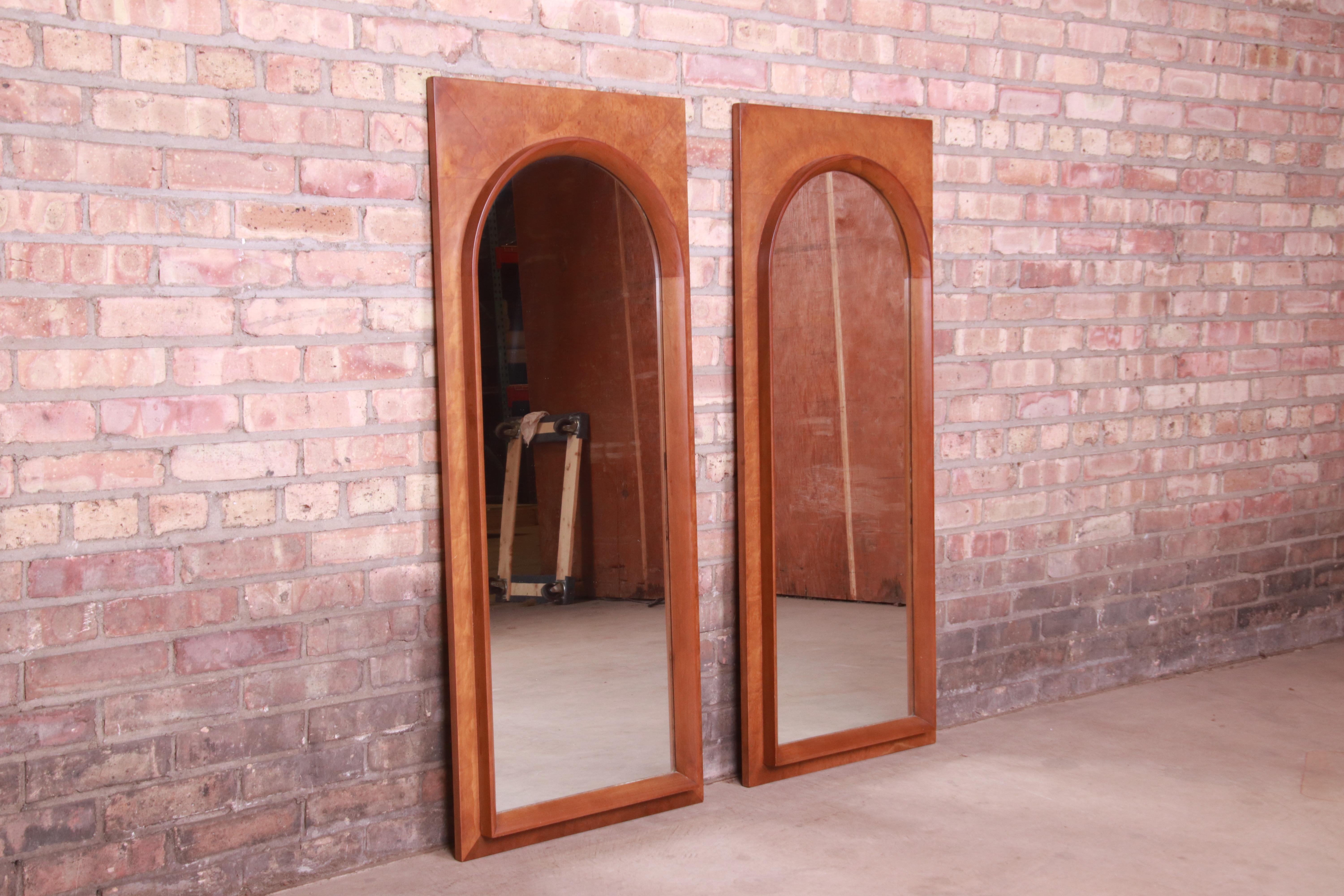 Thomasville Mid-Century Modern Burled Walnut Framed Arched Mirrors, Pair In Good Condition In South Bend, IN