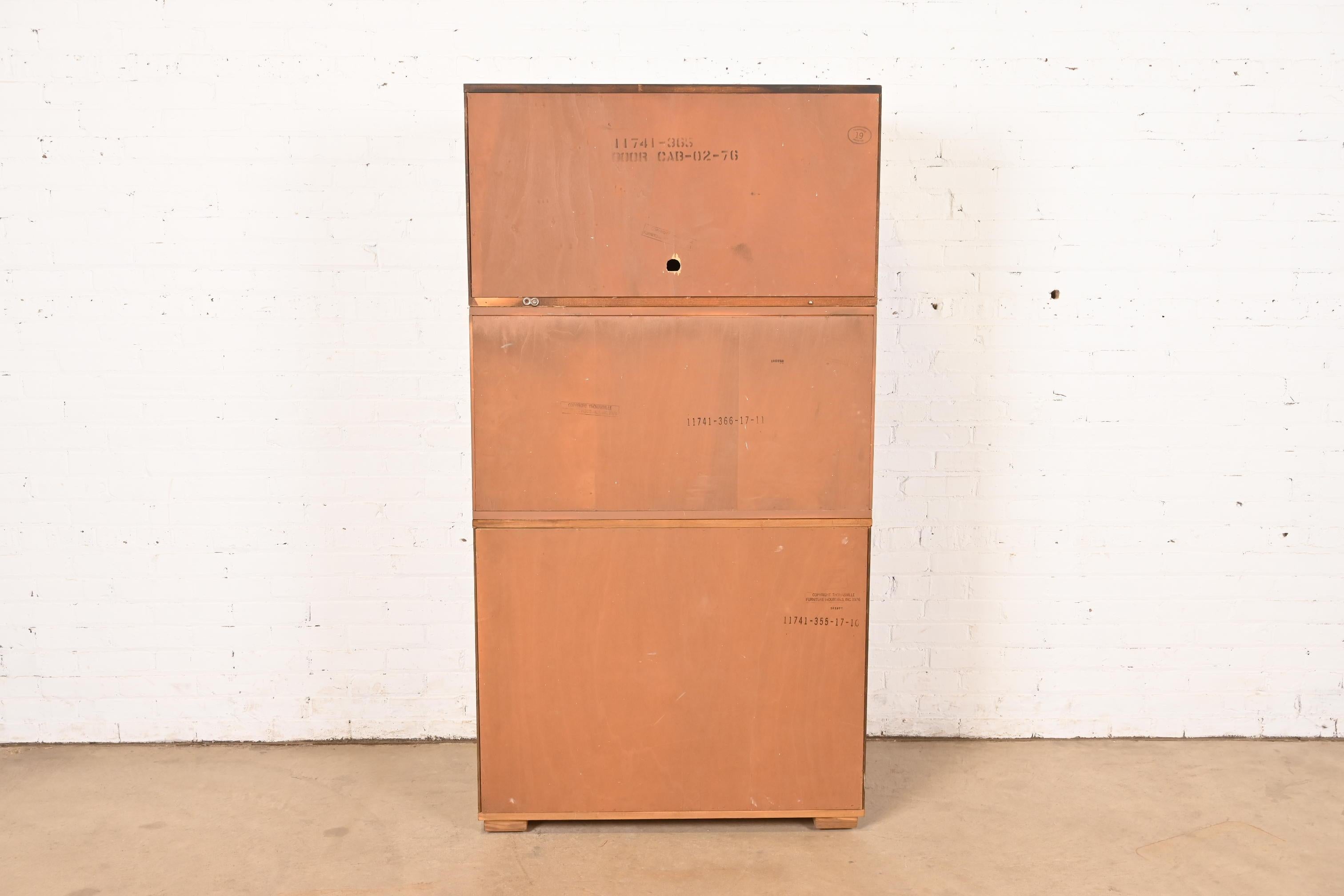 Thomasville Mid-Century Modern Hollywood Regency Campaigner Schreibtisch Schrank im Angebot 4