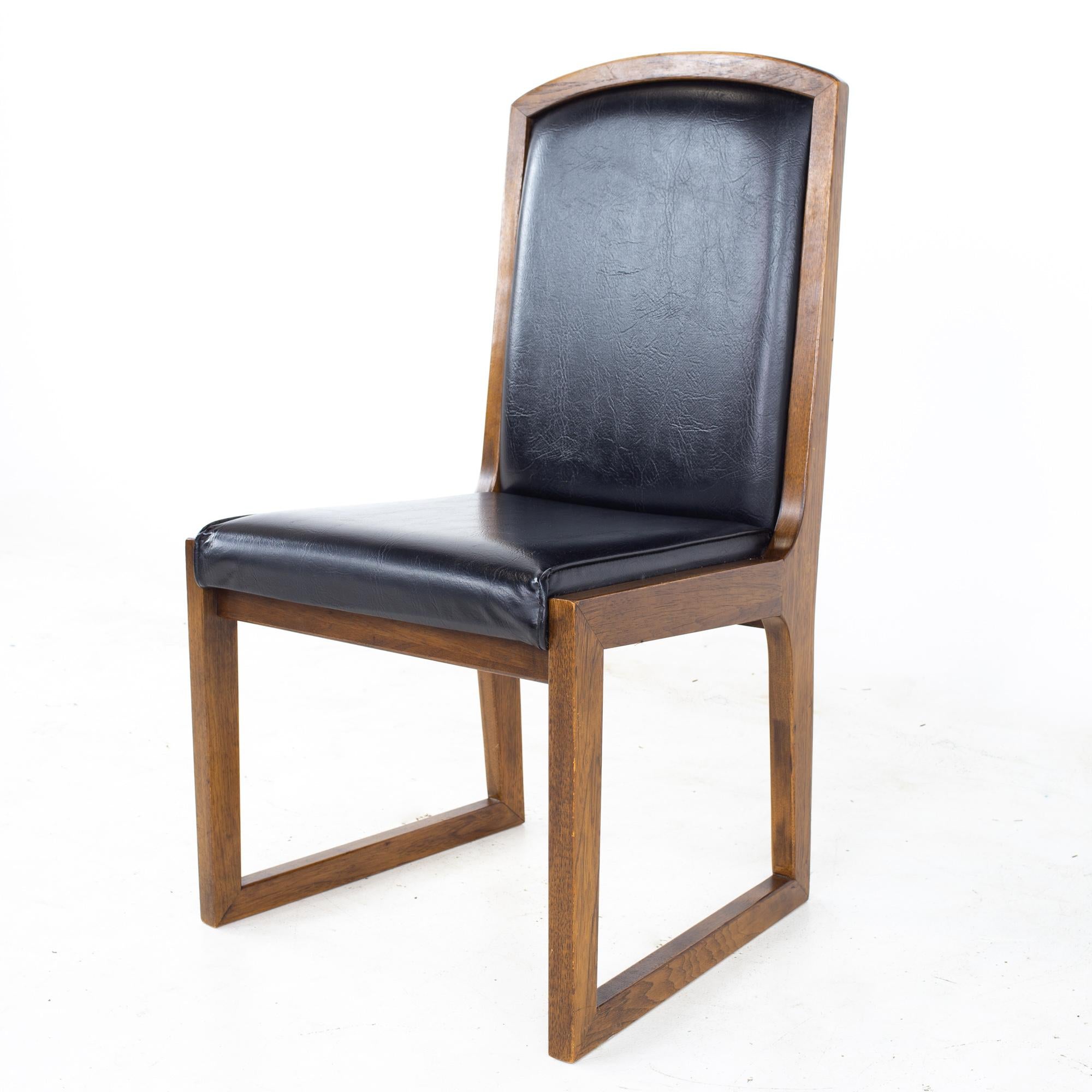 Thomasville Mid Century Walnut and Black Naugahyde Sleigh Leg Dining Chairs, Se For Sale 3