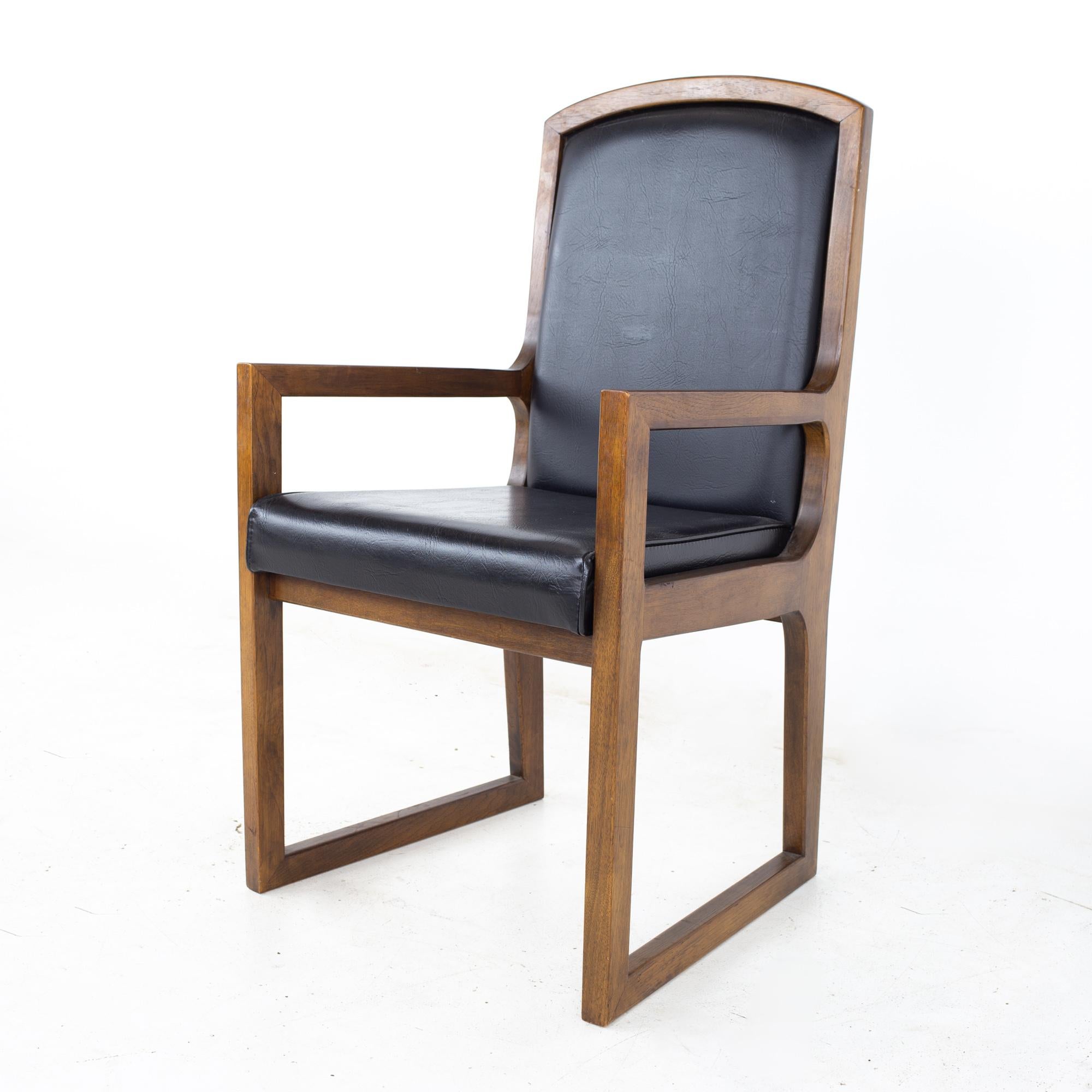 Mid-Century Modern Thomasville Mid Century Walnut and Black Naugahyde Sleigh Leg Dining Chairs, Se For Sale