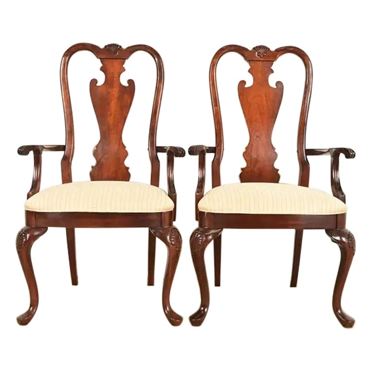 Thomasville Queen Anne Carved Solid Mahogany Armchairs, Pair For Sale
