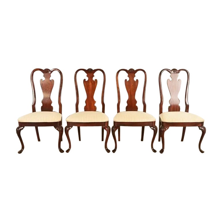 Thomasville Queen Anne Carved Solid Mahogany Dining Chairs, Set of Four For Sale