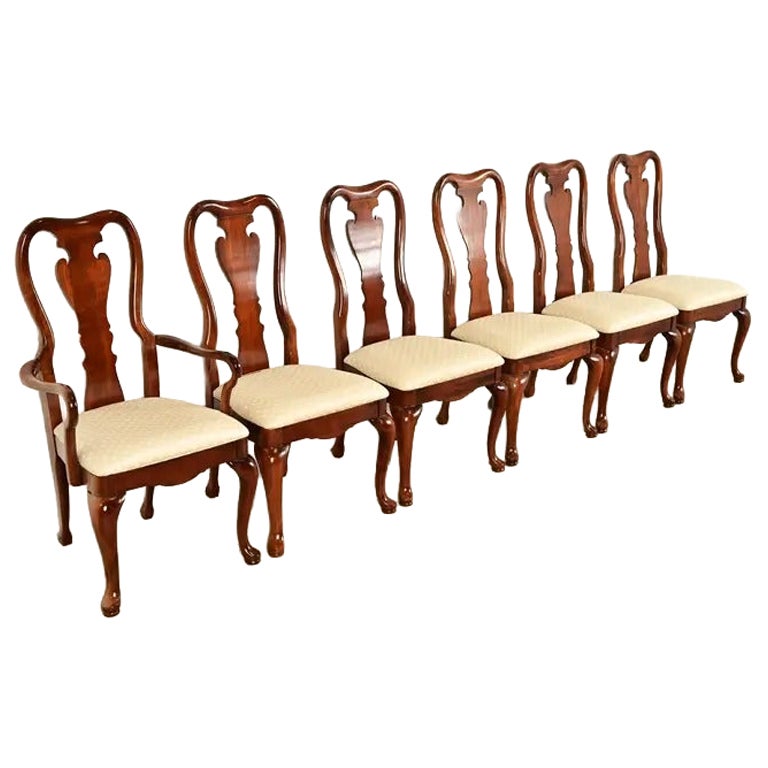 Thomasville Queen Anne Carved Solid Mahogany Dining Chairs  Set of Six For Sale