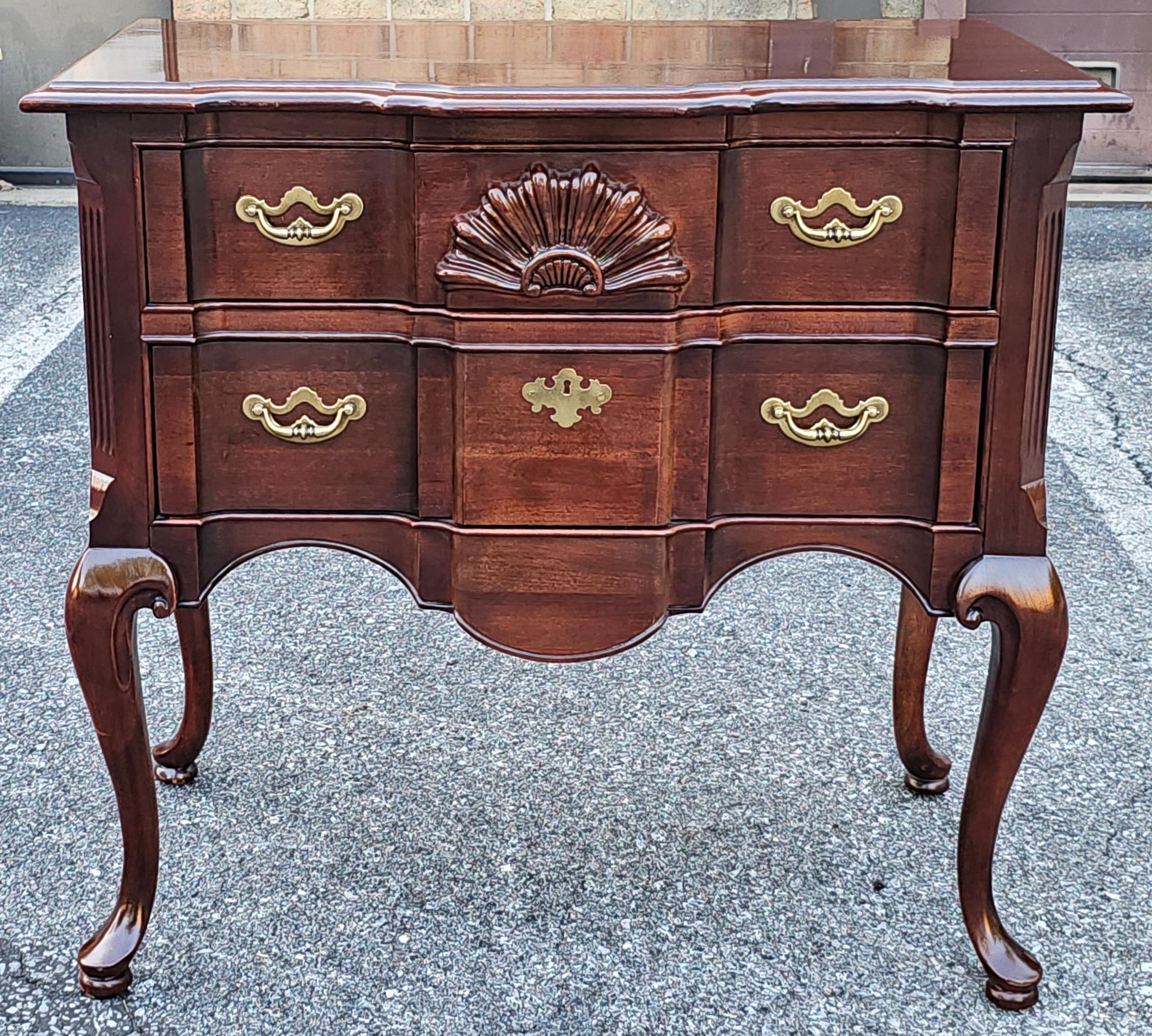 American Thomasville Queen Anne Style Cherry Blockfront Lowboy Commode For Sale