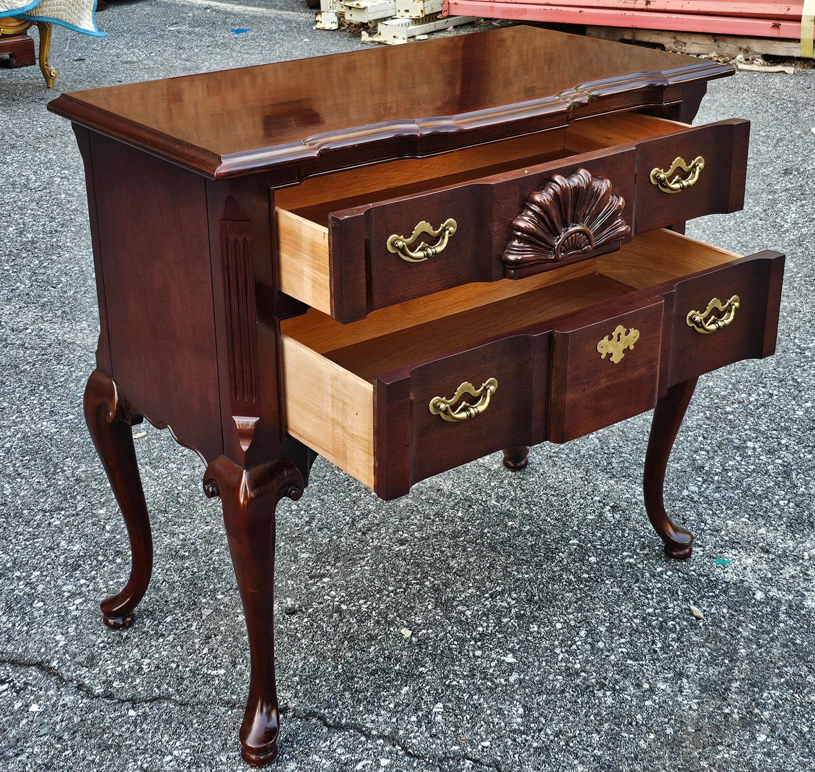 Thomasville Queen Anne Style Cherry Blockfront Lowboy Commode For Sale 1