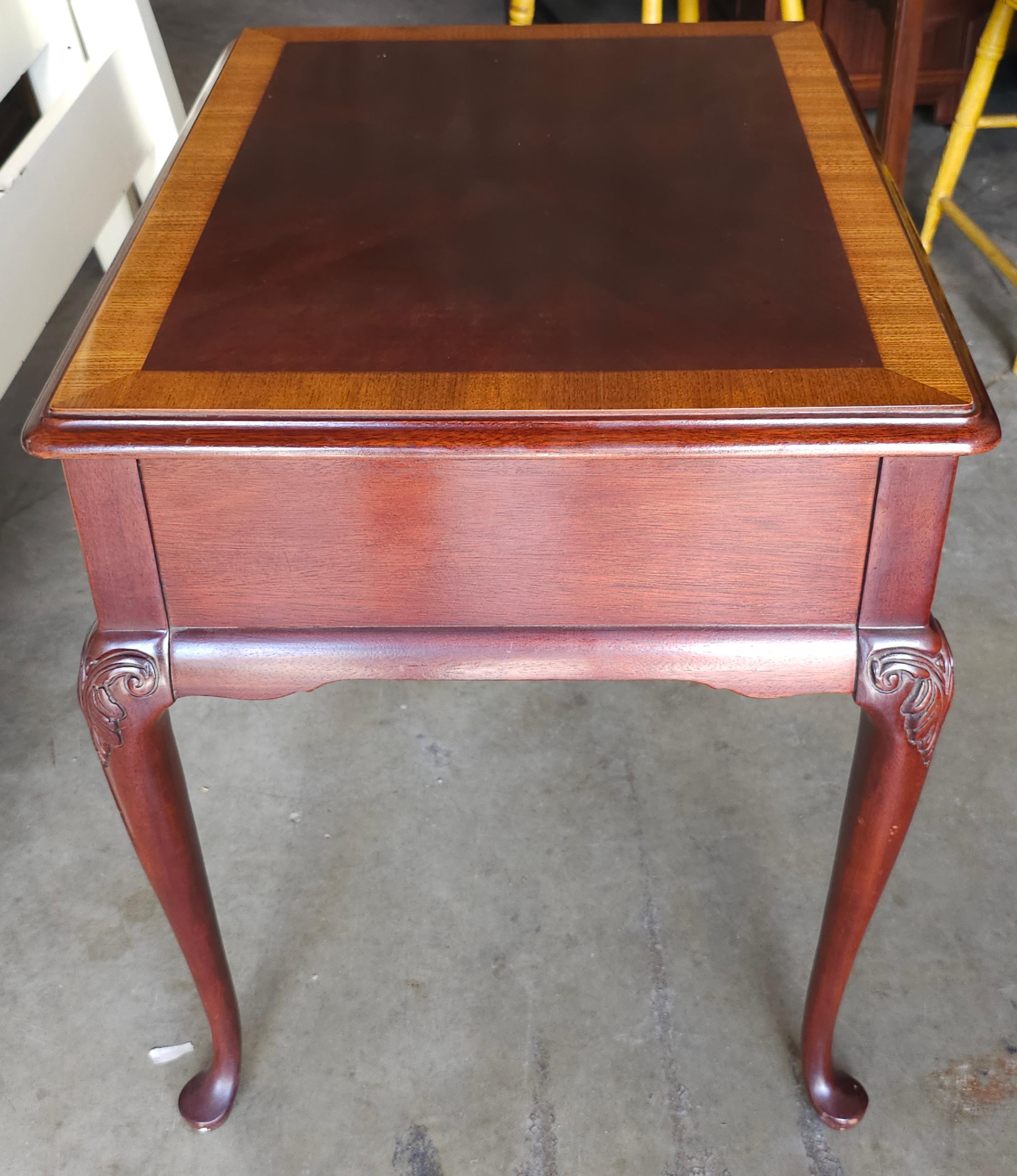 Thomasville Queen Anne Stil Satinholz Intarsien Mahagoni Beistelltisch im Angebot 3