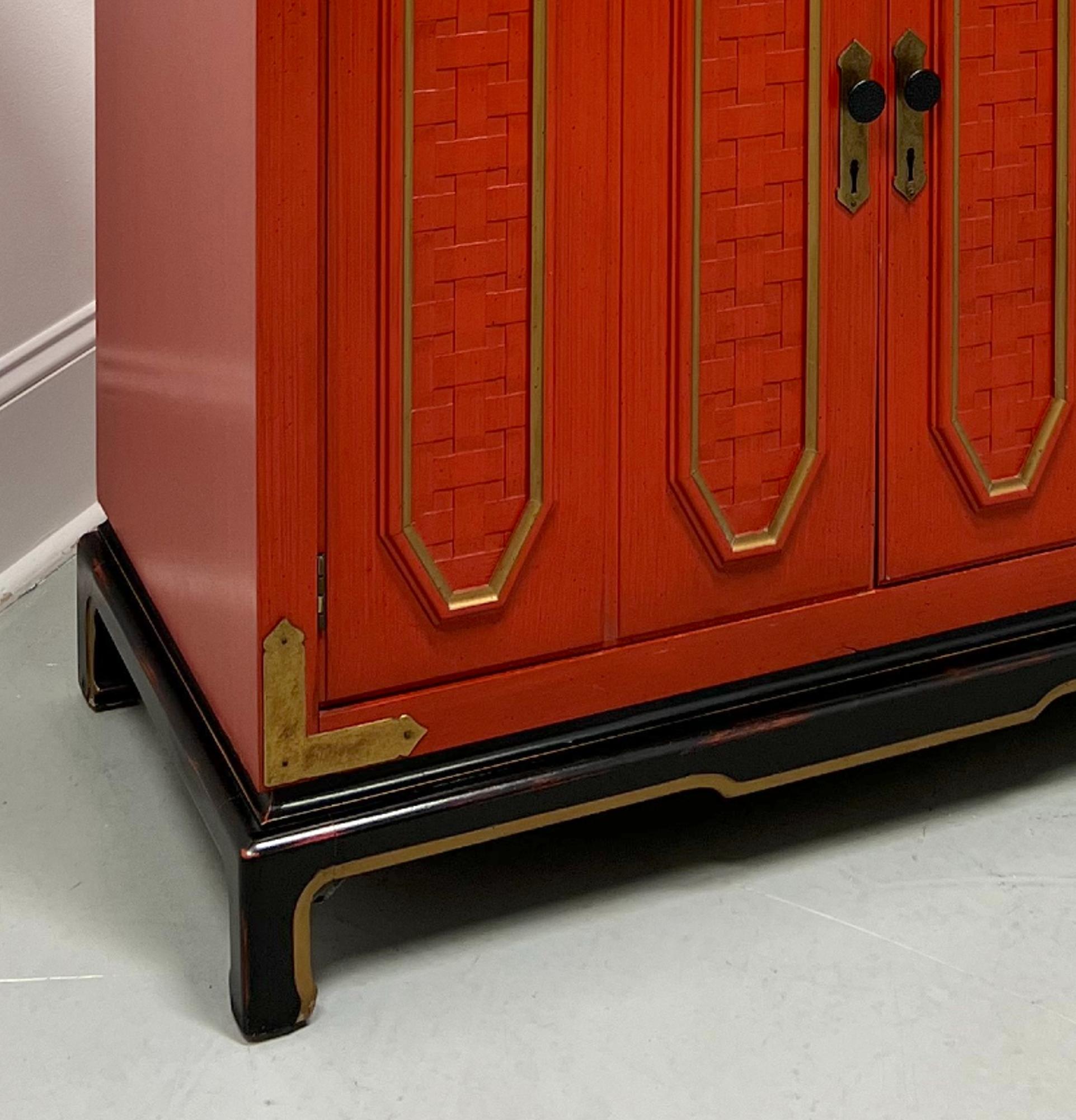 THOMASVILLE Red & Black Lacquered Asian Campaign Style Console Cabinet For Sale 1
