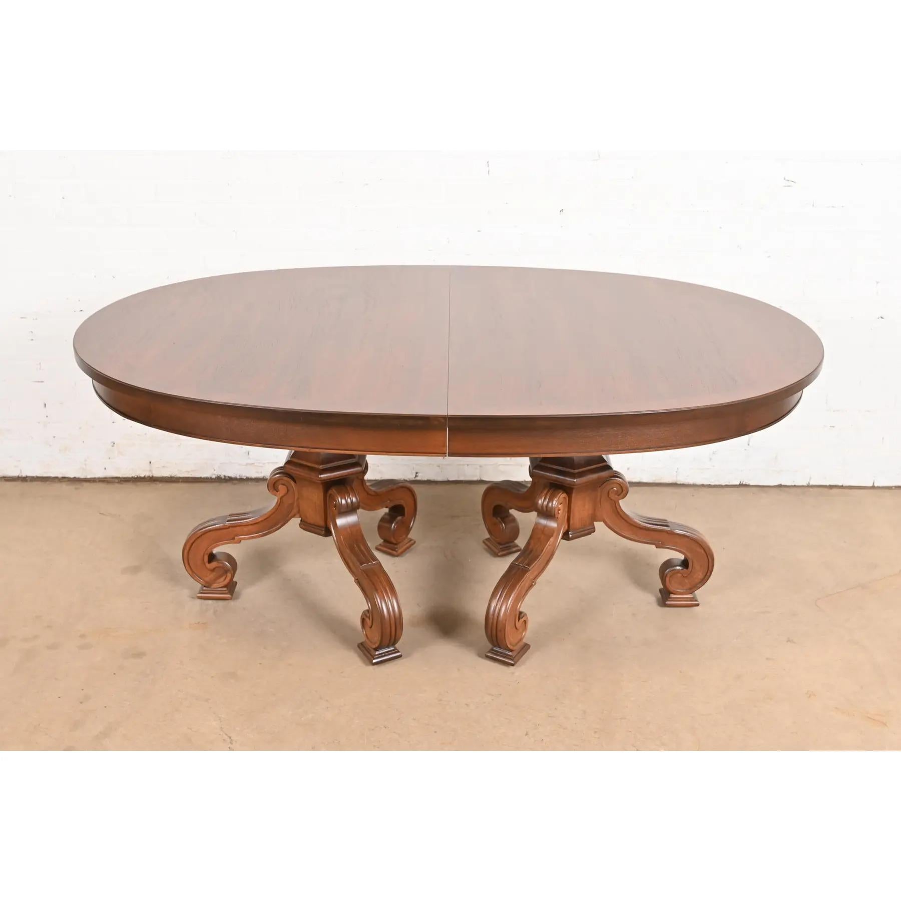 Thomasville Regency Walnut and Burl Wood Pedestal Dining Table, Refinished For Sale 3