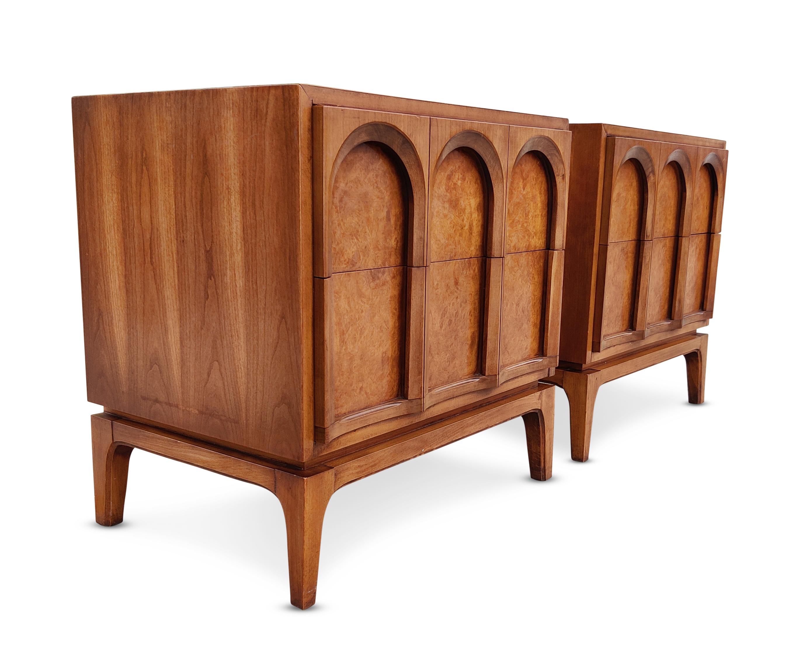 Thomasville Sculptural 'Acrhed' Entire Bedroom Set Walnut Olive Burl Mid Century In Good Condition In Philadelphia, PA