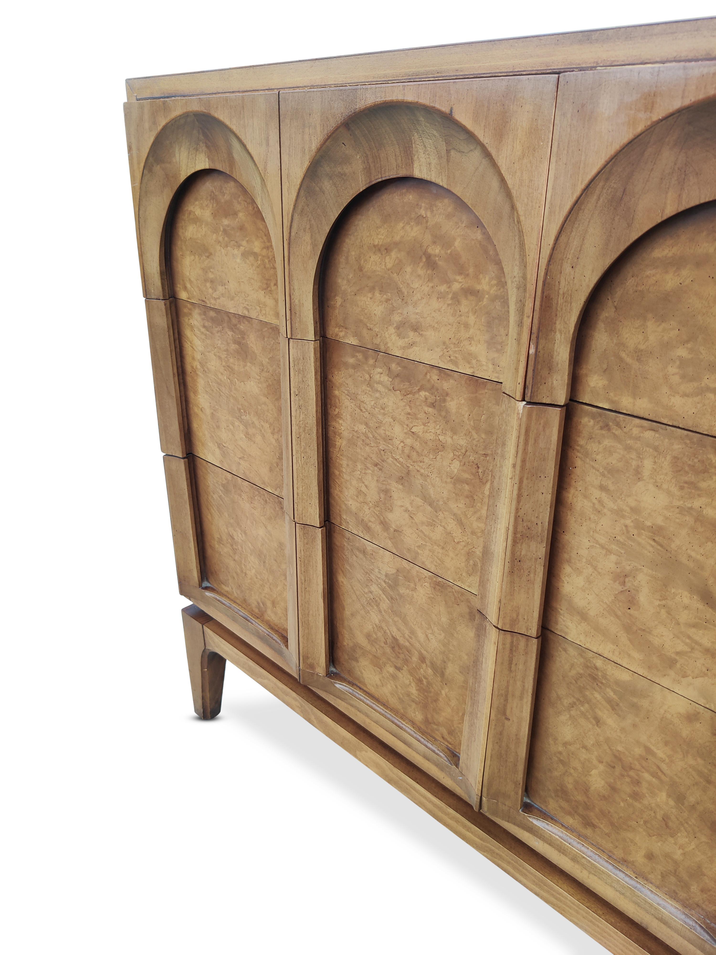 Thomasville Sculptural 'Acrhed' Triple or 9 Drawer Dresser Walnut & Olive Burl In Good Condition In Philadelphia, PA