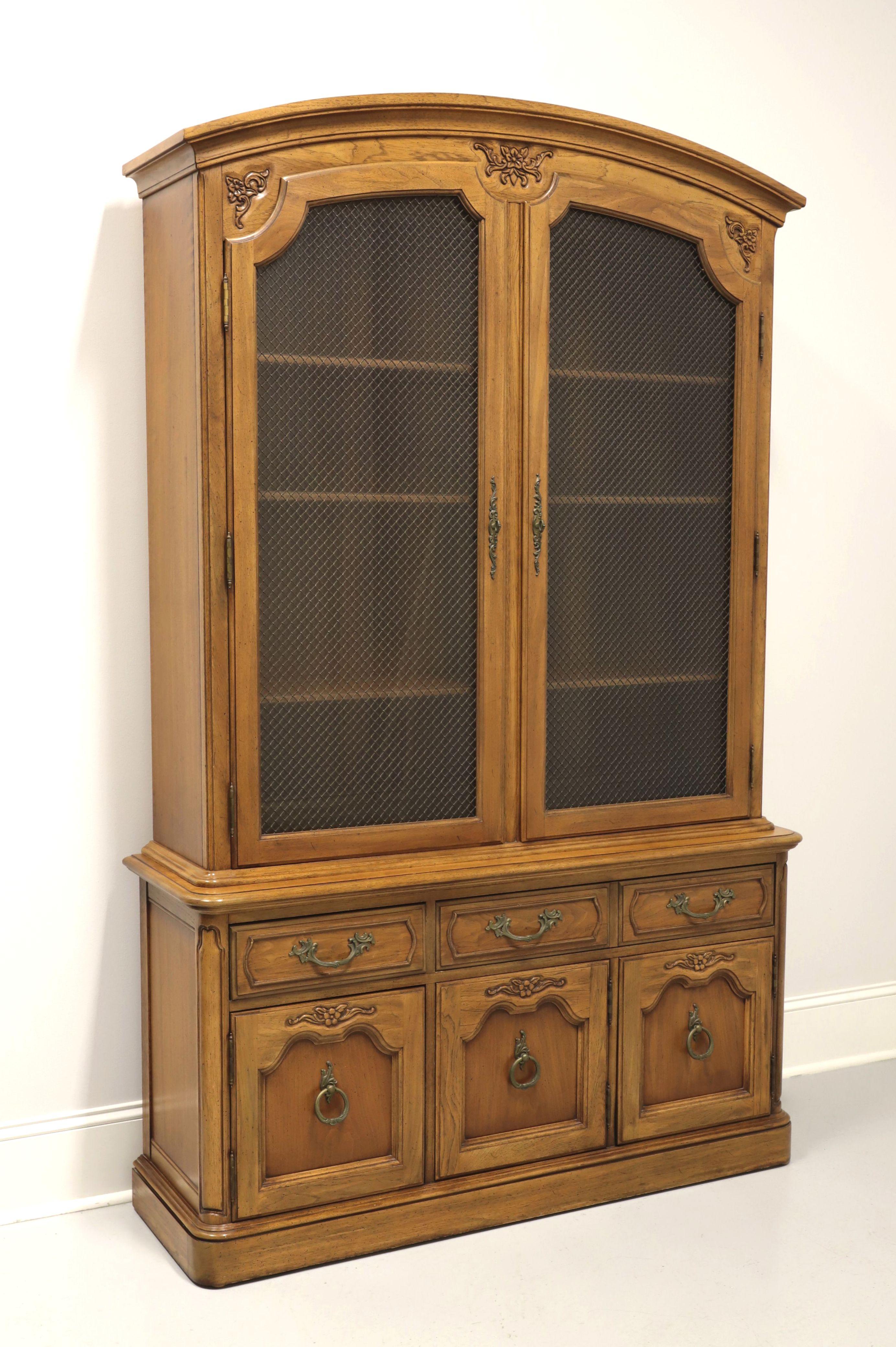 THOMASVILLE Solid Oak French Country China Cabinet 5