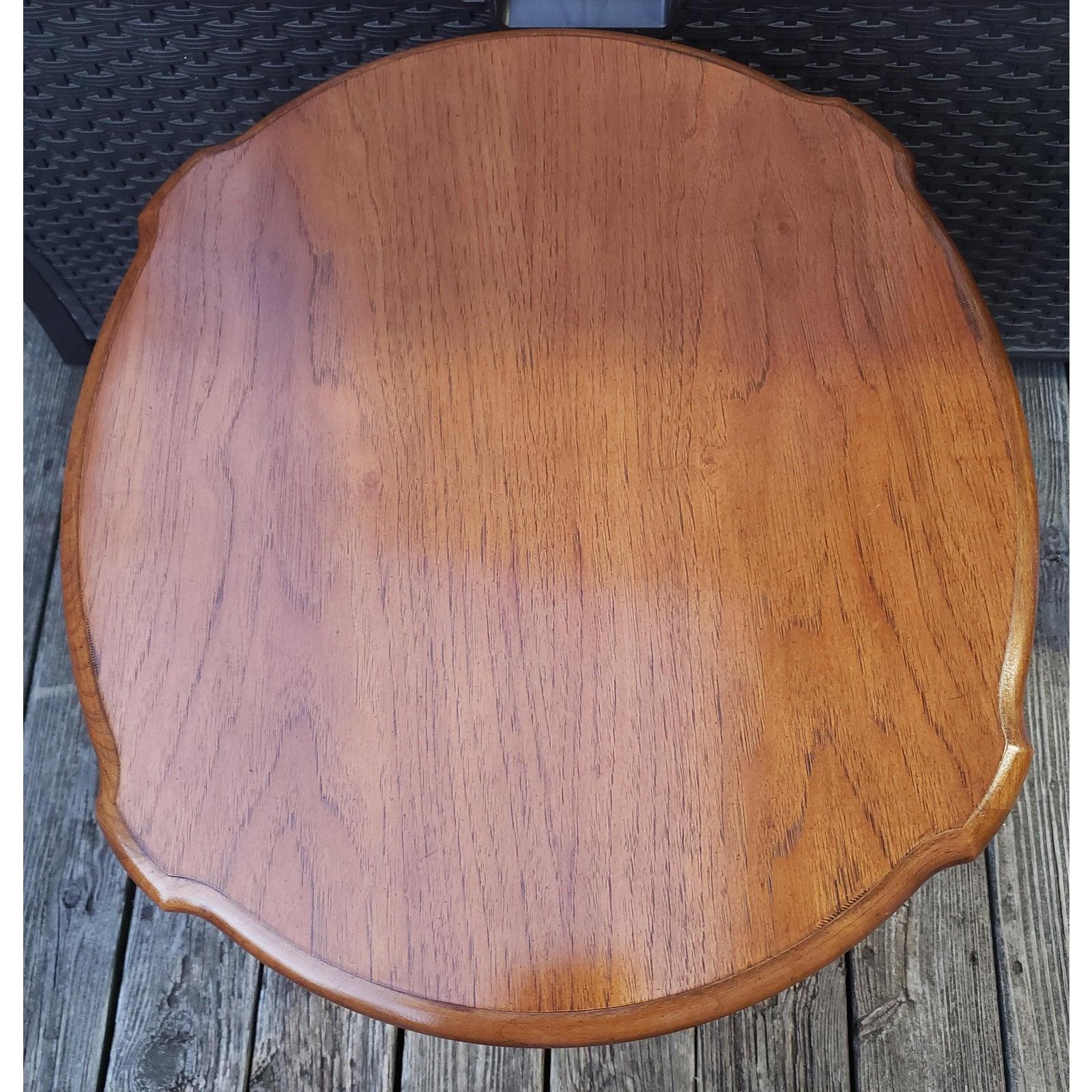 Modern Thomasville Solid Pecan End Table Side Table with Pull Out Tray