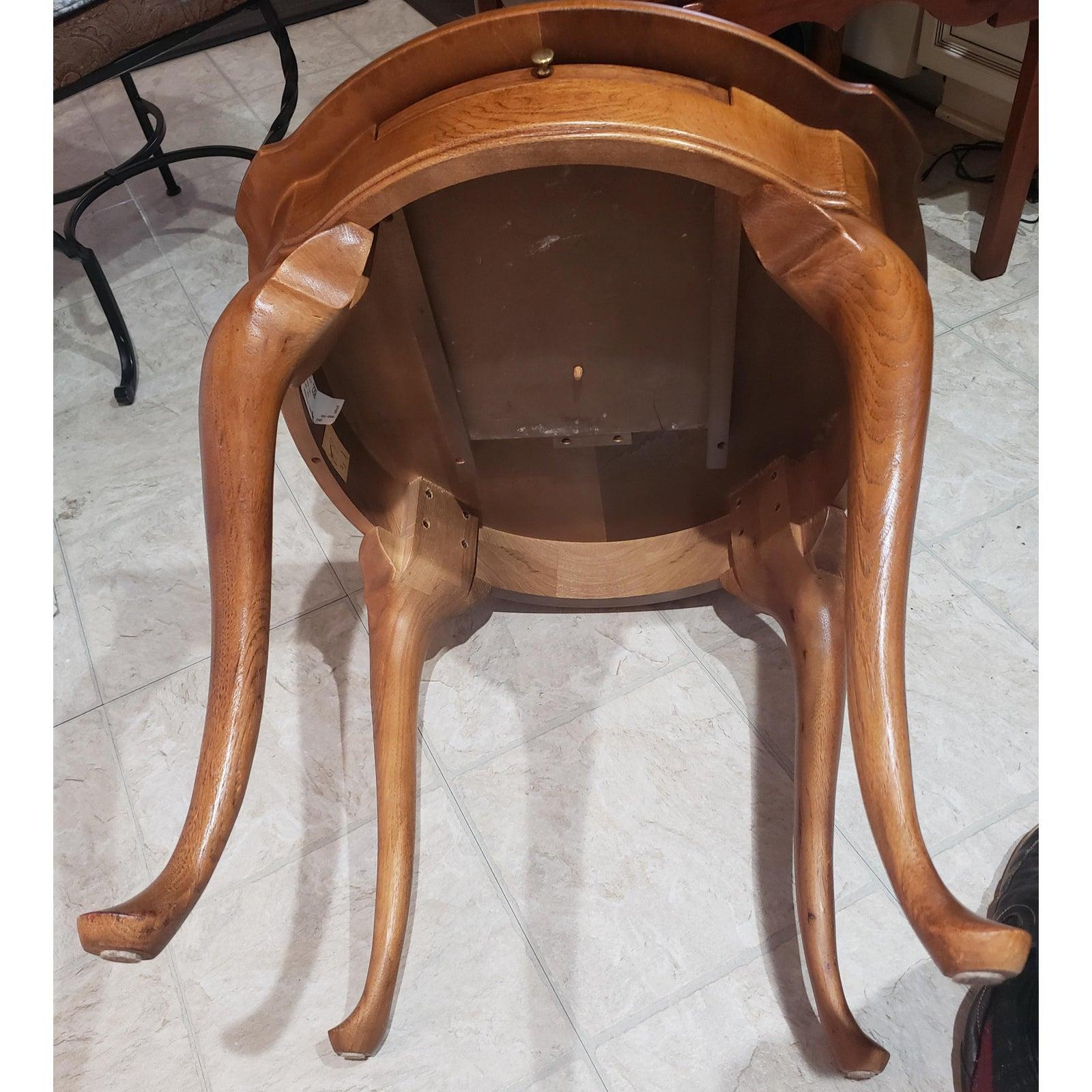 Woodwork Thomasville Solid Pecan End Table Side Table with Pull Out Tray
