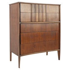 Thomasville Style Mid Century Curved Front Walnut 5 Drawer Highboy Dresser