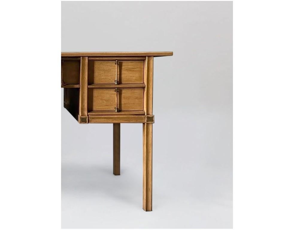 Schreibtisch „ Tamerlane“ von Thomasville  (Moderne der Mitte des Jahrhunderts) im Angebot