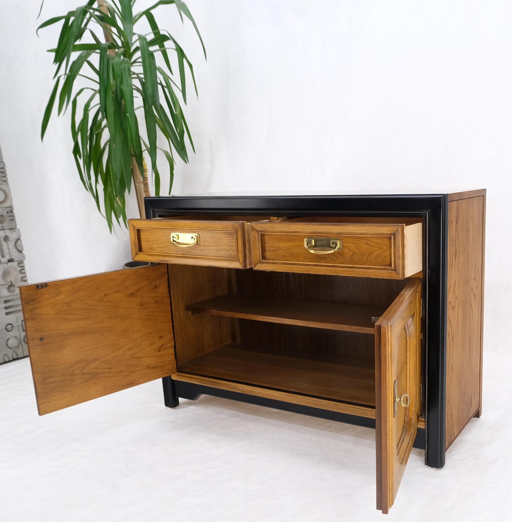 Lacquered Thomasville Two Doors Two Drawers Mid Century Modern Server Cabinet Console Mint For Sale
