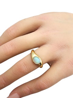 Thompson 14 Karat Yellow Gold Opal Ring Size 8 #24068