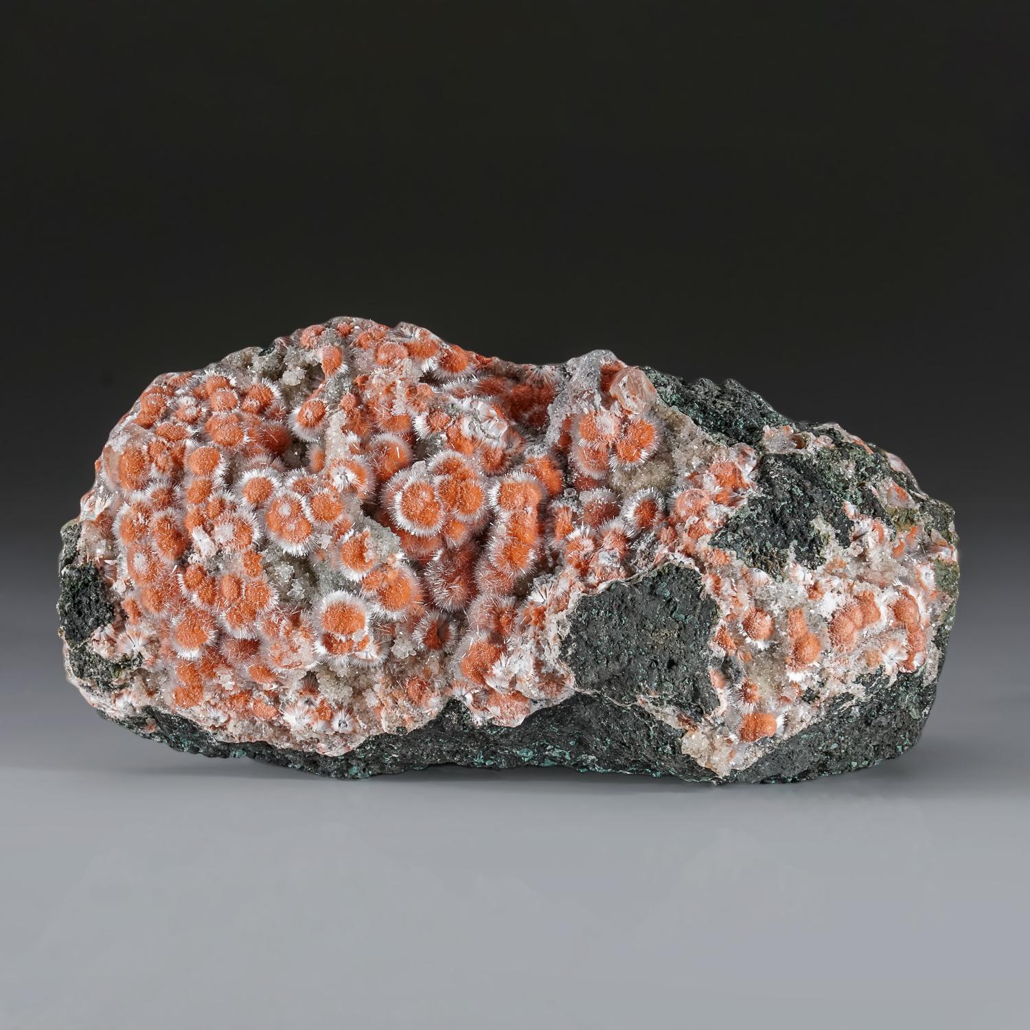 Indiano Thomsonite con mesolite da Soygaon, distretto di Aurangabad, Maharashtra, India in vendita