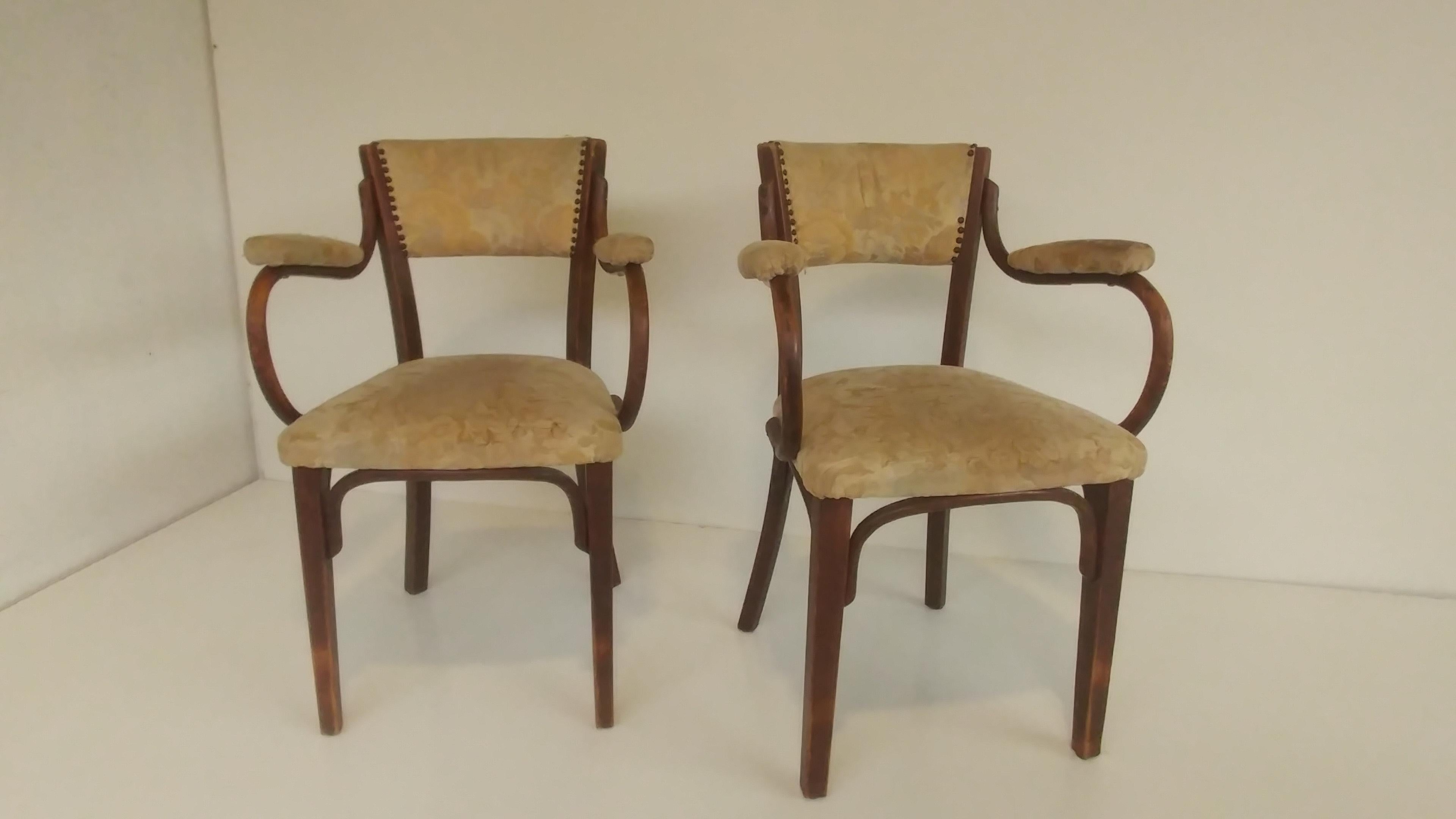 Thonet 2 Chairs . In Fair Condition For Sale In Kraków, Małopolska