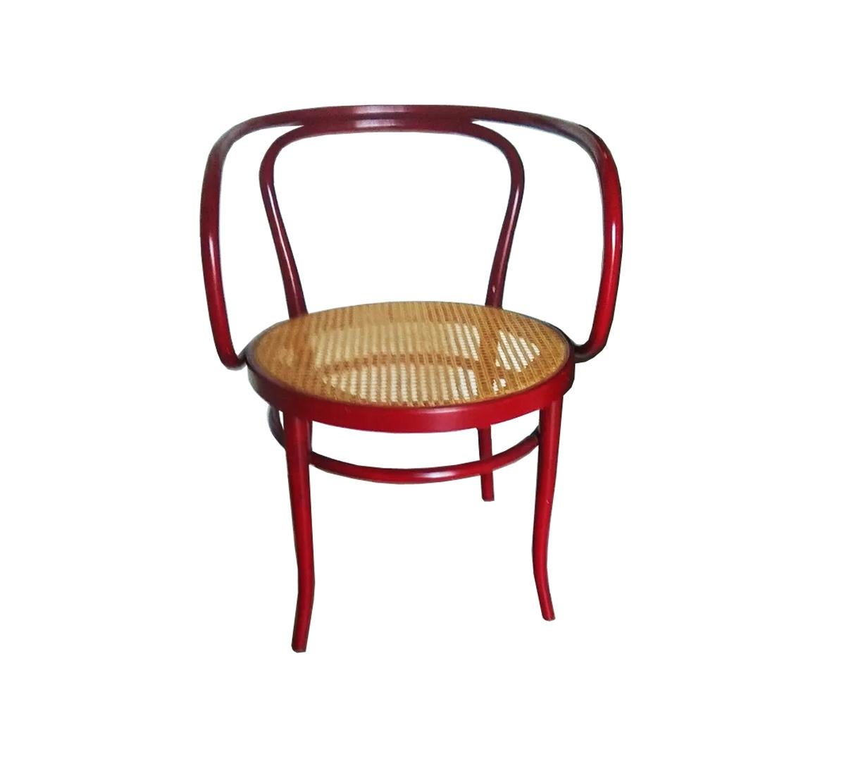 Pair of chairs after Thonet, from the years between 1955-1965.
209 Thonet chair
They are in very very good condition, they are hardly used, almost like new

This is Le Corbusier's favorite chair and one of the favorite designs of architects and