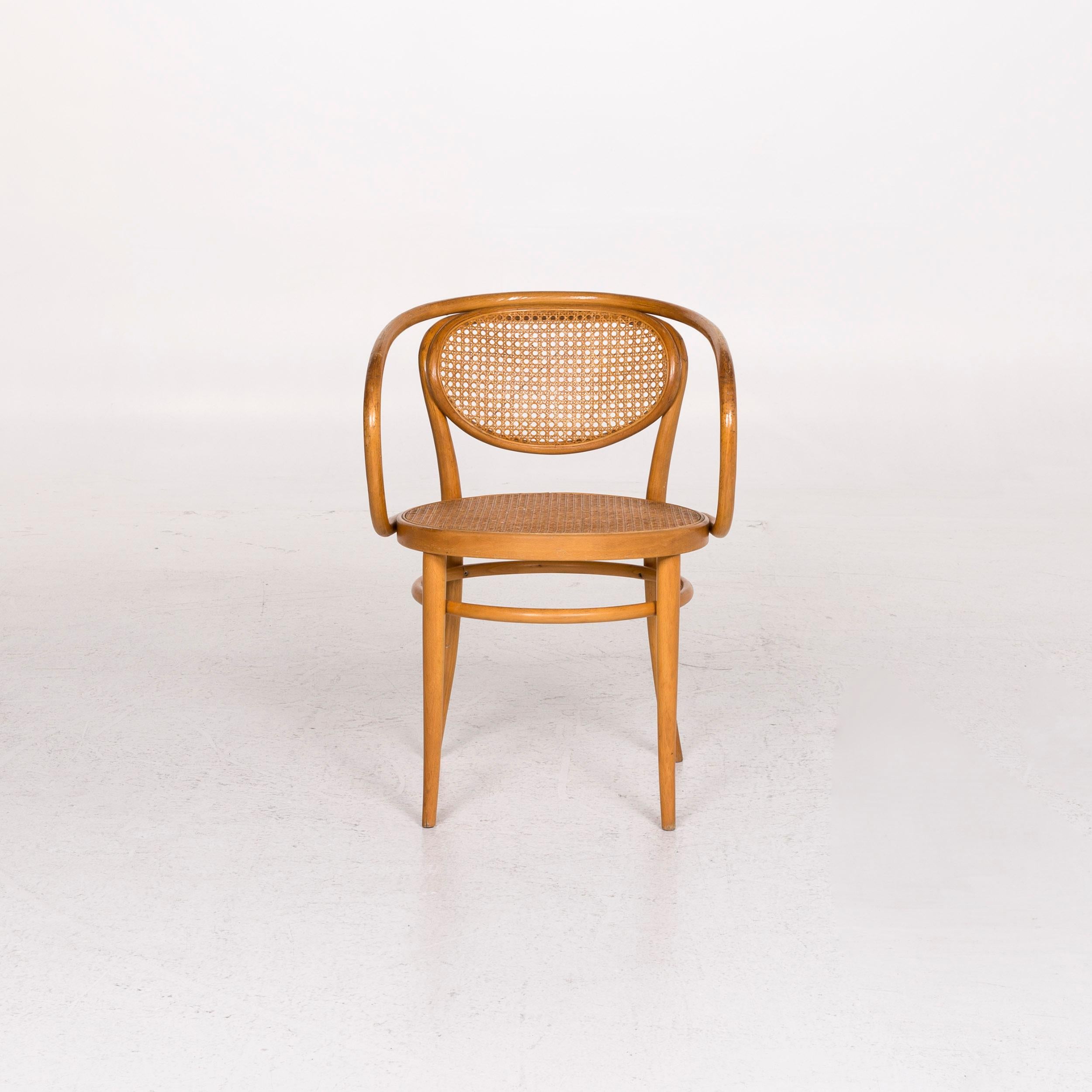 We bring to you a Thonet 210R wood rattan chair.

 

 Product measurements in centimeters:
 

Depth 56
Width 56
Height 77
Seat-height 46
Rest-height 73
Seat-depth 45
Seat-width 51
Back-height 31.