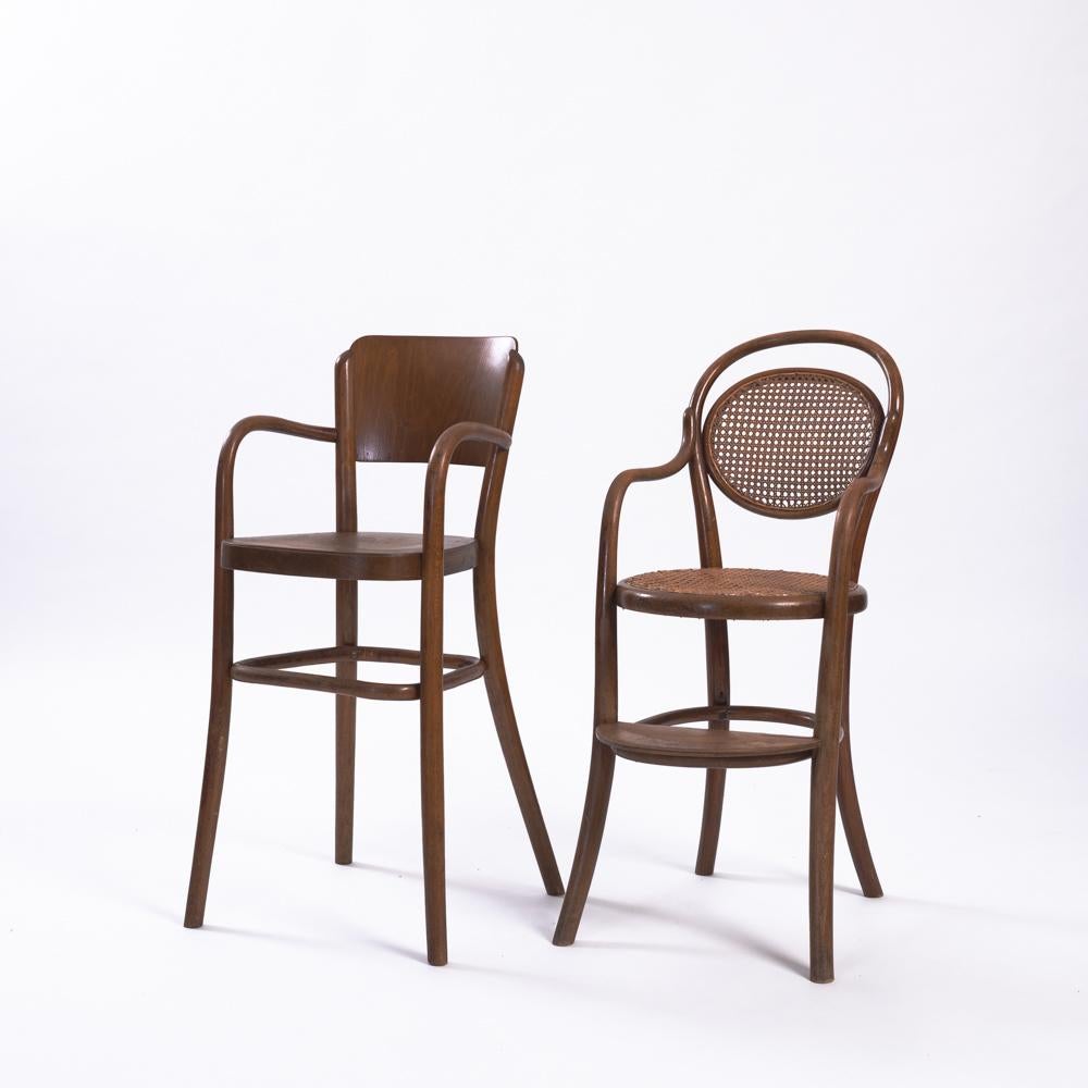Michael Thonet antiker Kinderstuhl, 2er-Set im Angebot 1