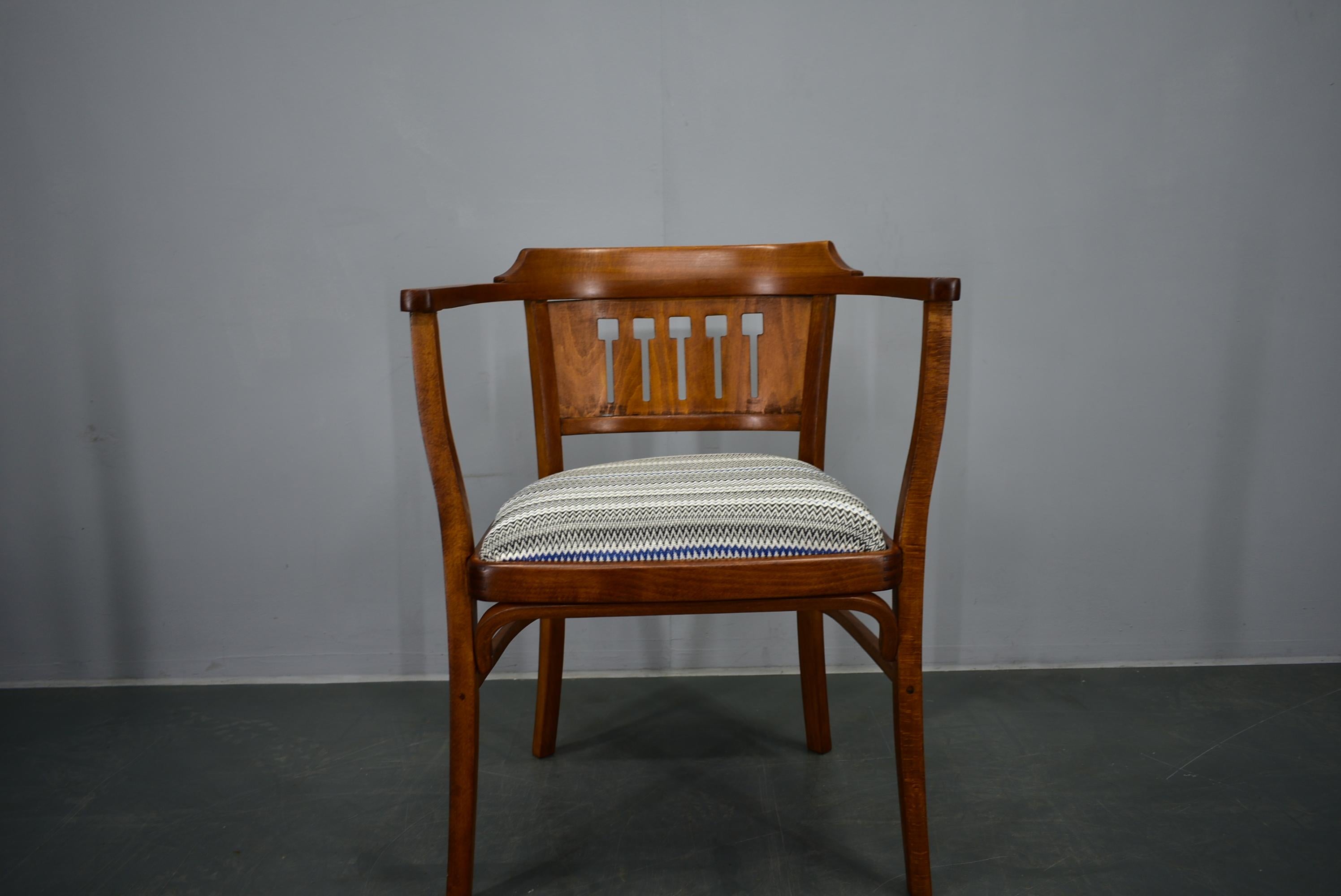 Thonet armchair by Otto Wagner, 1910s For Sale 5
