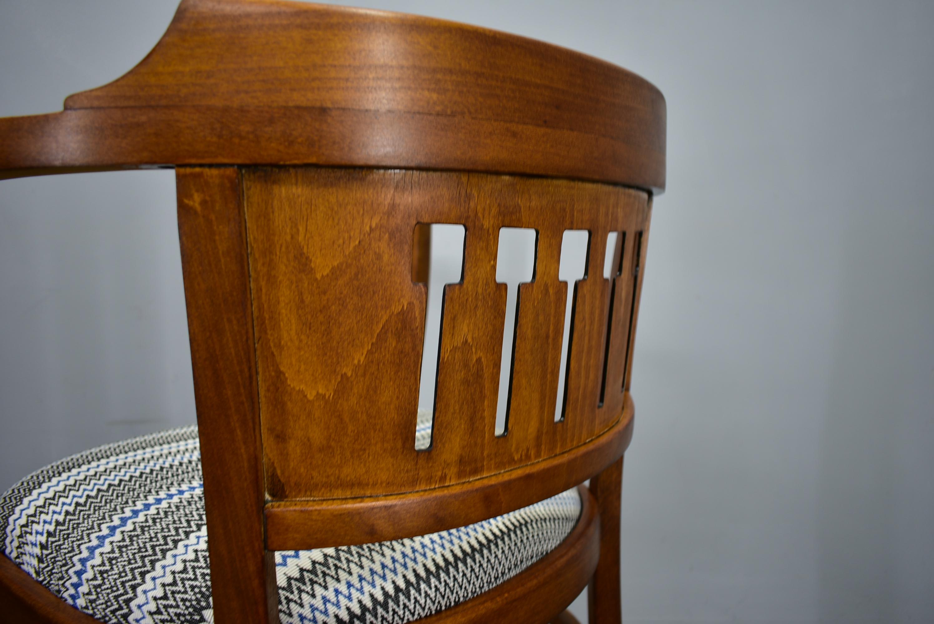 Thonet armchair by Otto Wagner, 1910s For Sale 11
