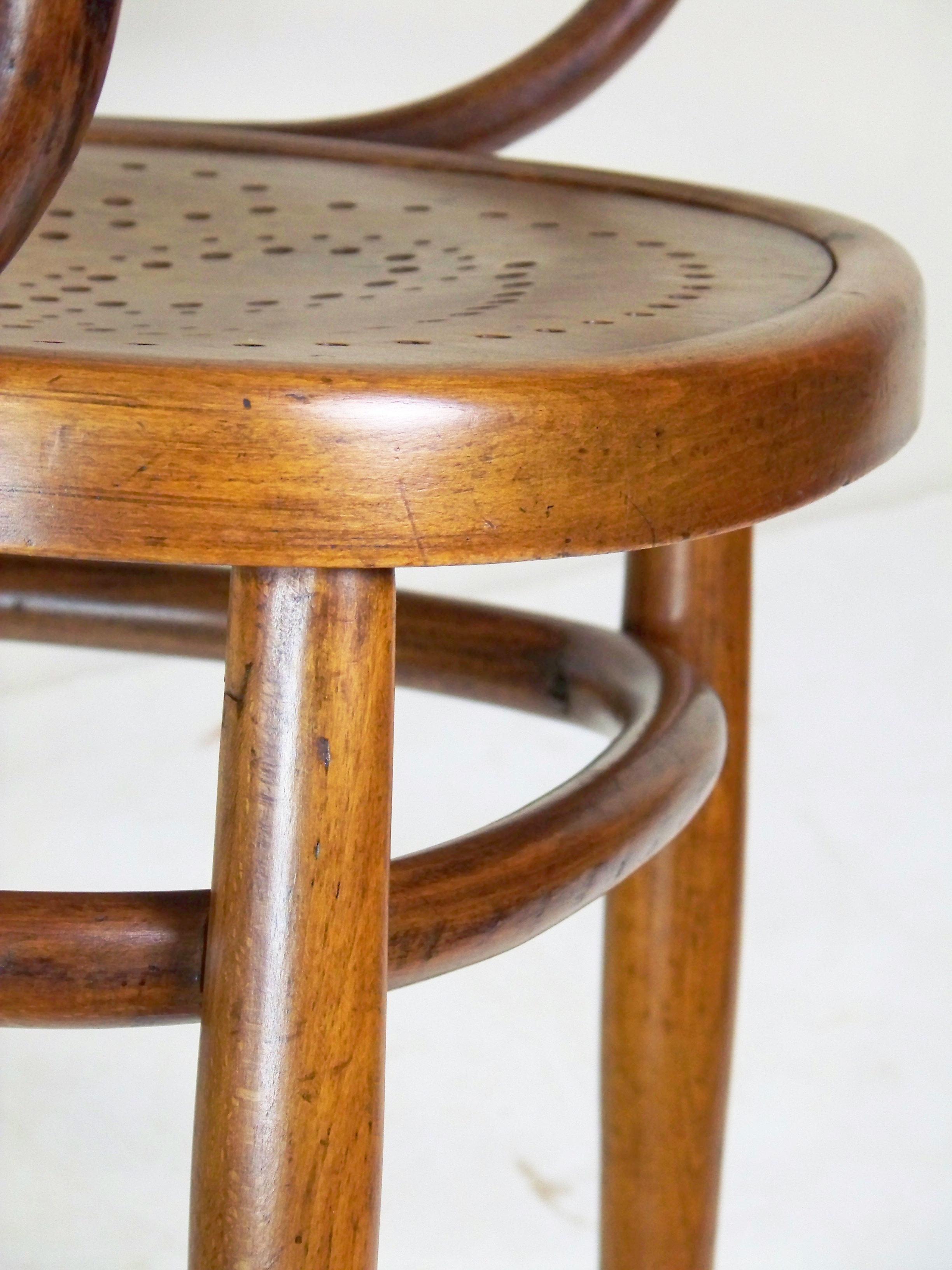 Bentwood Thonet armchair Nr.18