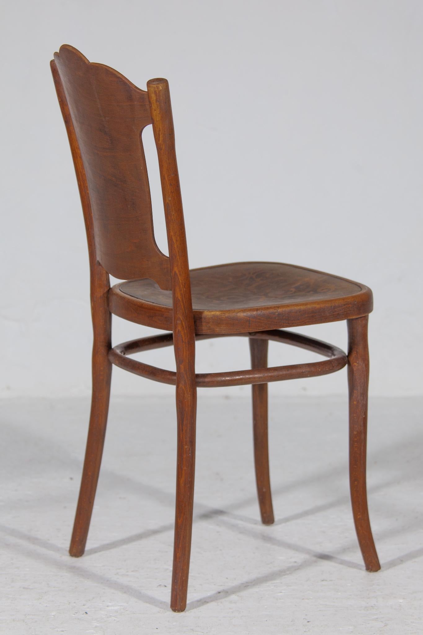 Hand-Crafted Thonet Art Nouveau Set of Six very Rare Chairs with Printed Pattern. For Sale