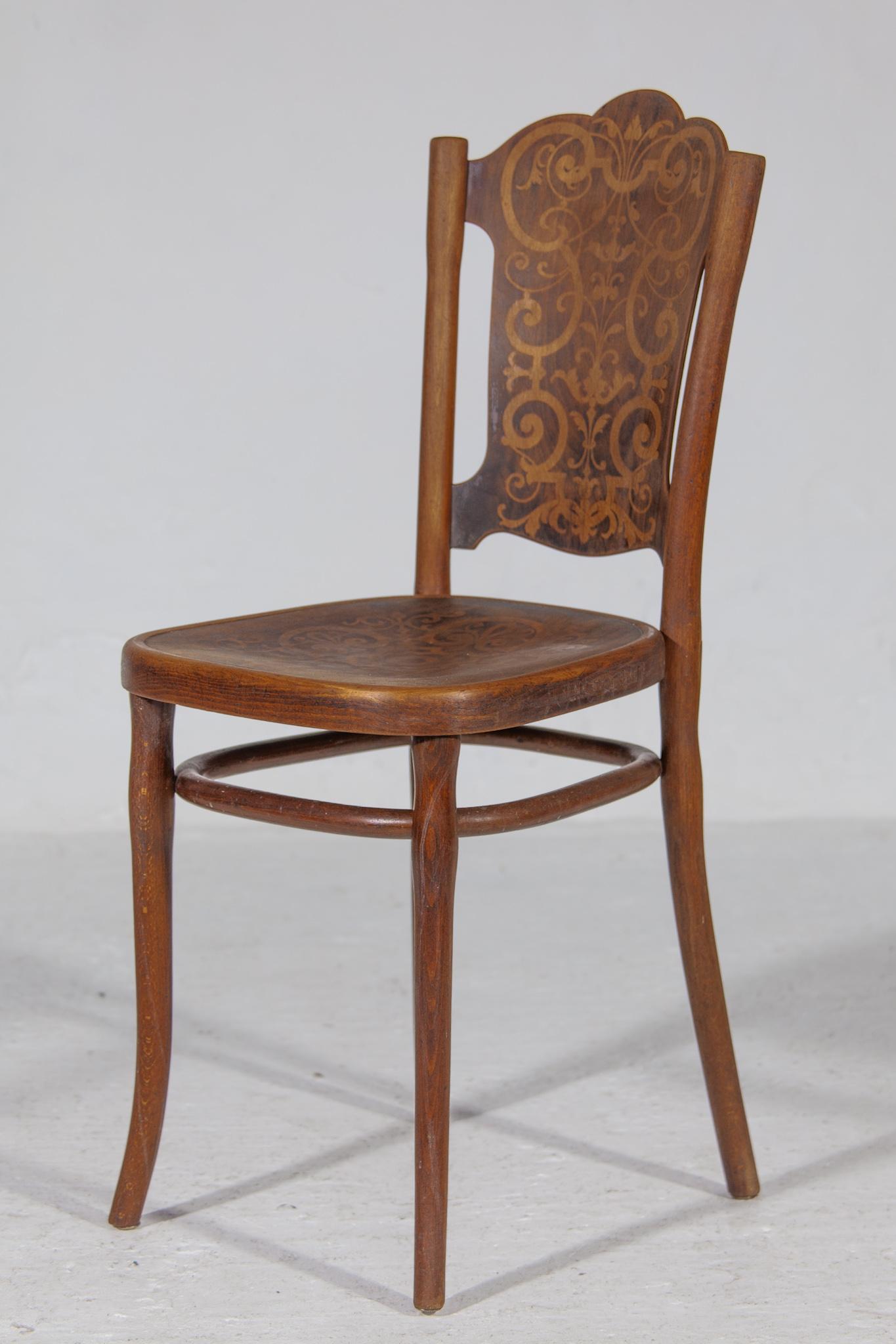 Early 20th Century Thonet Art Nouveau Set of Six very Rare Chairs with Printed Pattern. For Sale
